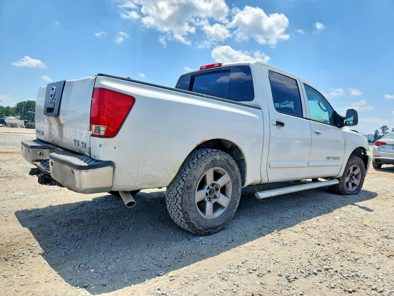 2005 Nissan Titan Xe White vin: 1N6AA07A35N511712