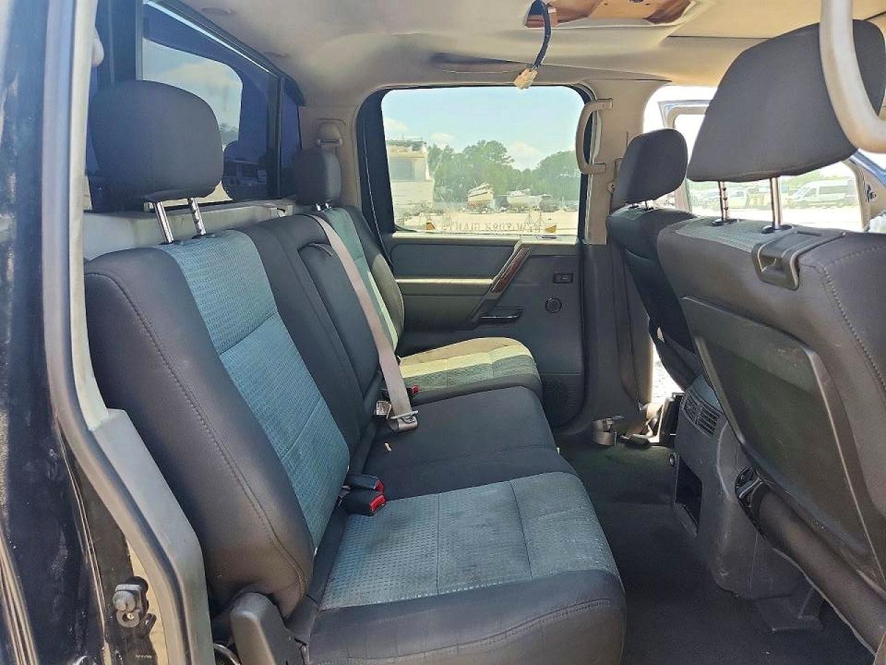 2005 Nissan Titan Xe White vin: 1N6AA07A35N511712