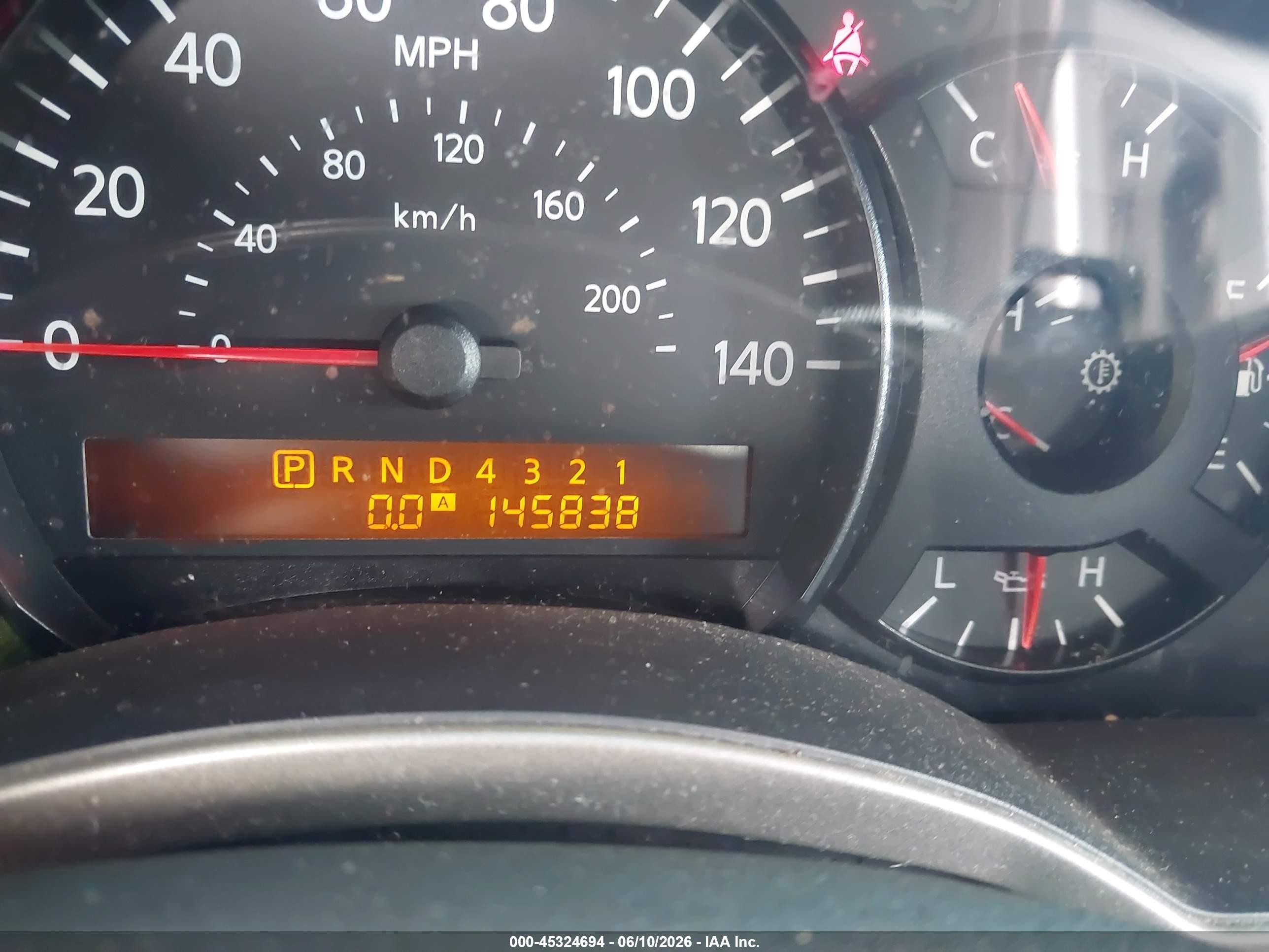 2005 Nissan Titan Le Silver vin: 1N6AA07A45N500184