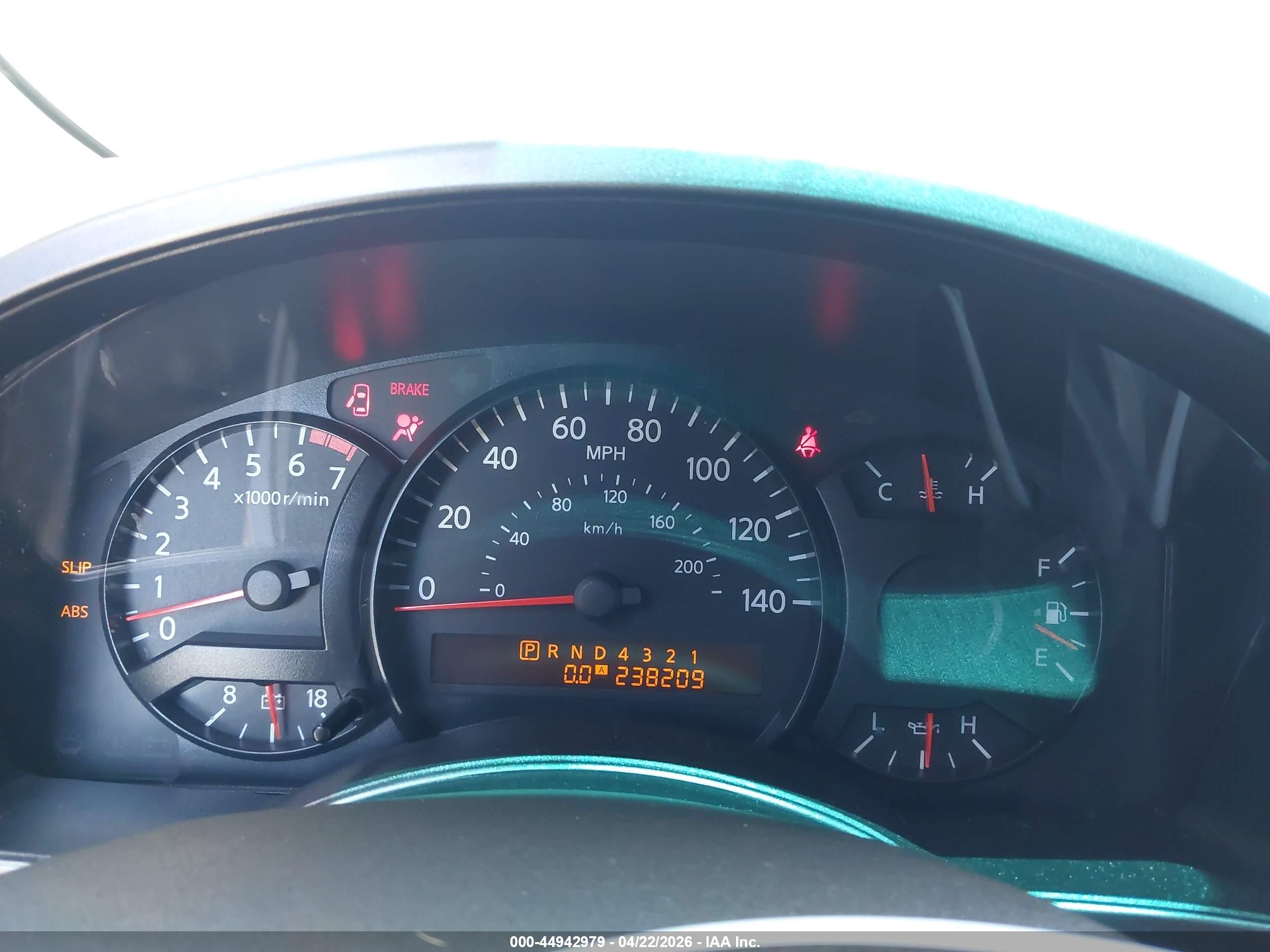 2005 Nissan Titan Le Серый vin: 1N6AA07A75N502236