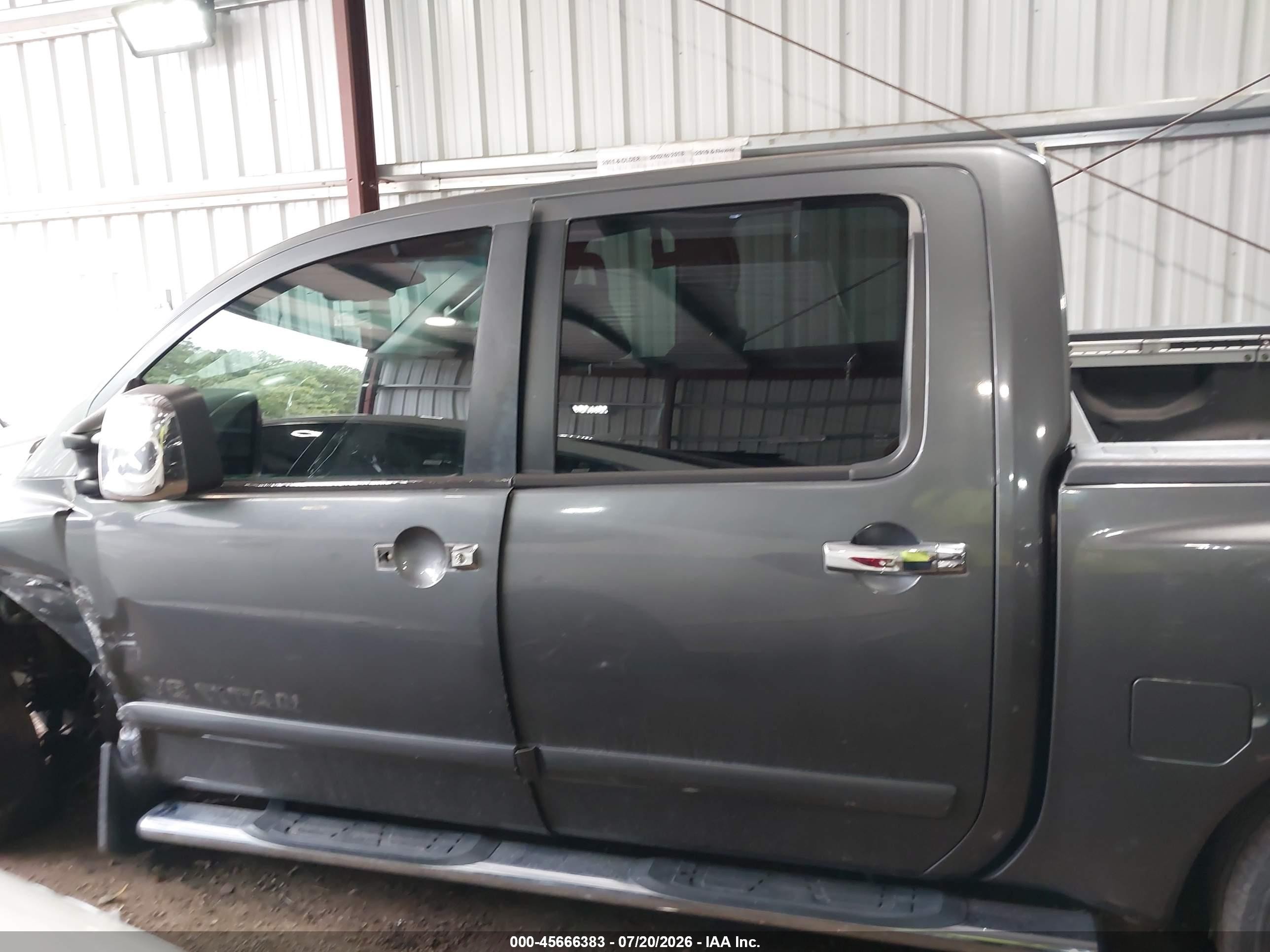 2006 Nissan Titan Le Blue vin: 1N6AA07A76N504215