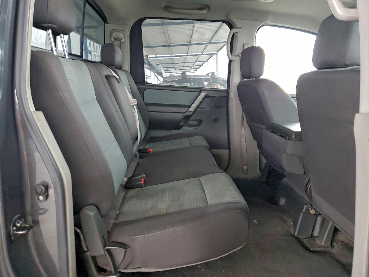 2004 Nissan Titan Xe Gray vin: 1N6AA07A84N589966