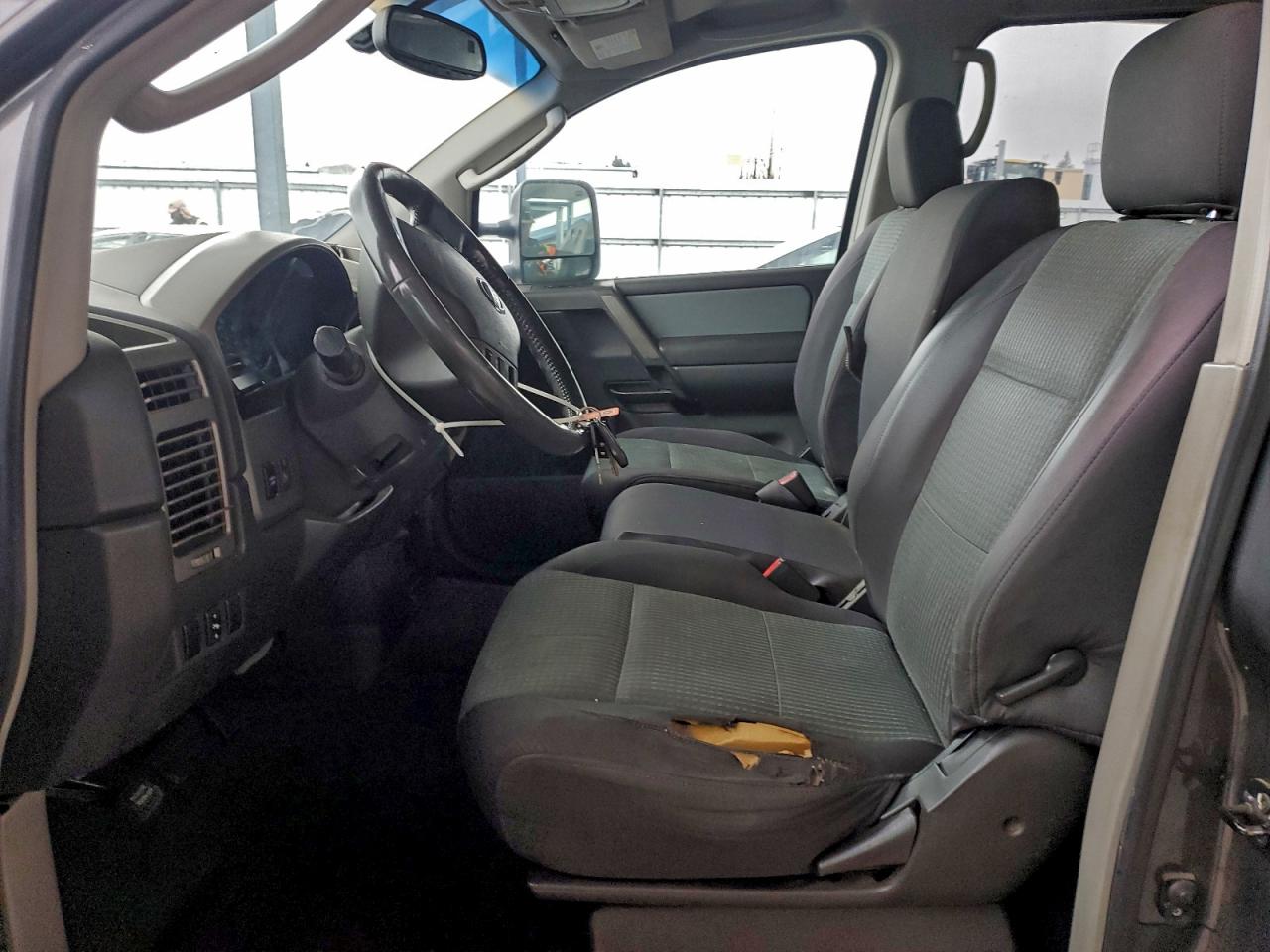 2004 Nissan Titan Xe Gray vin: 1N6AA07A84N589966