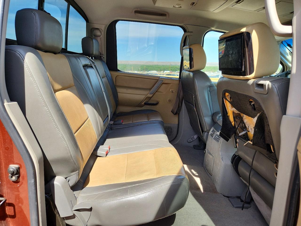 2004 Nissan Titan Xe/se/le Brown vin: 1N6AA07AX4N556144