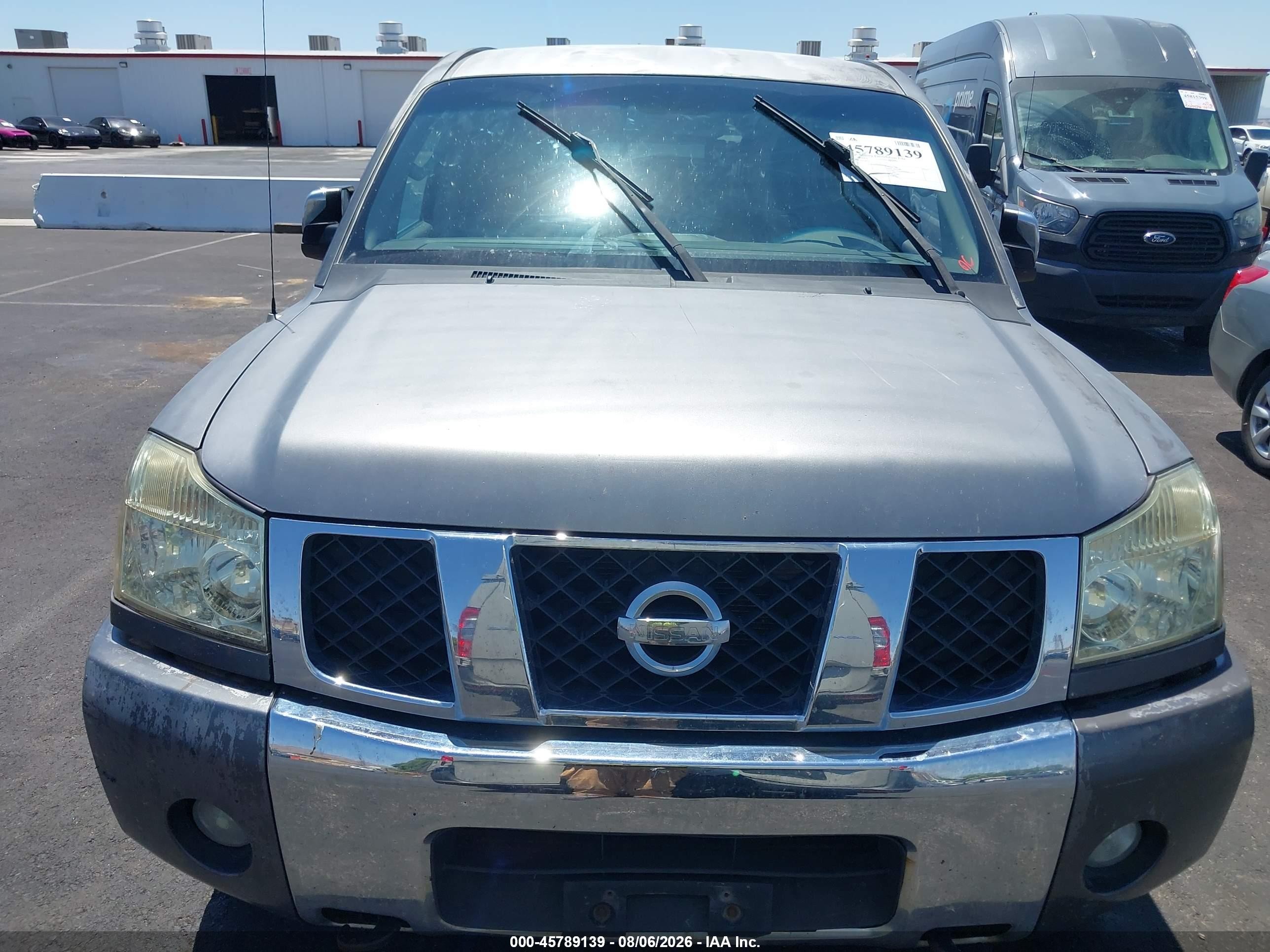 2004 Nissan Titan Le Gray vin: 1N6AA07B14N554016