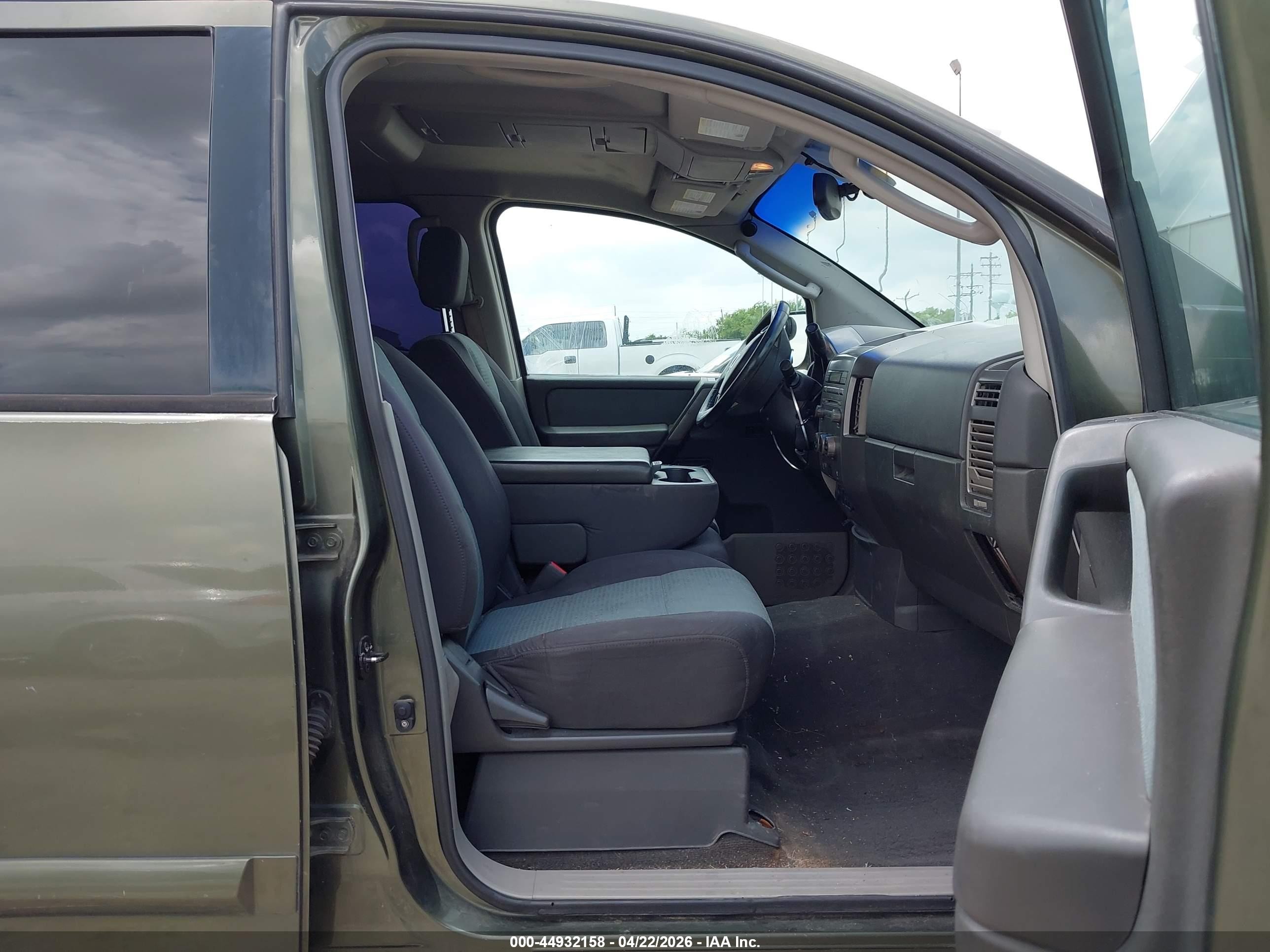 2004 Nissan Titan Se Зеленый vin: 1N6AA07B34N559895