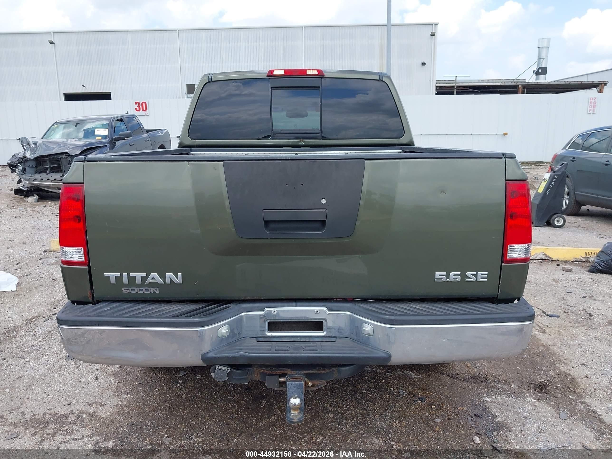 2004 Nissan Titan Se Зеленый vin: 1N6AA07B34N559895