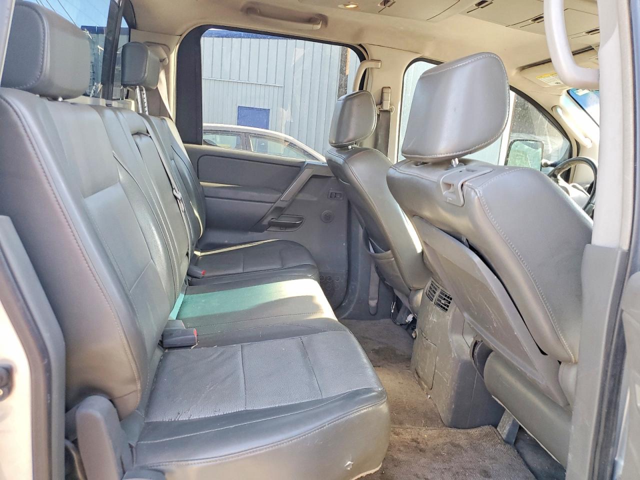 2005 Nissan Titan Xe Silver vin: 1N6AA07B35N560515