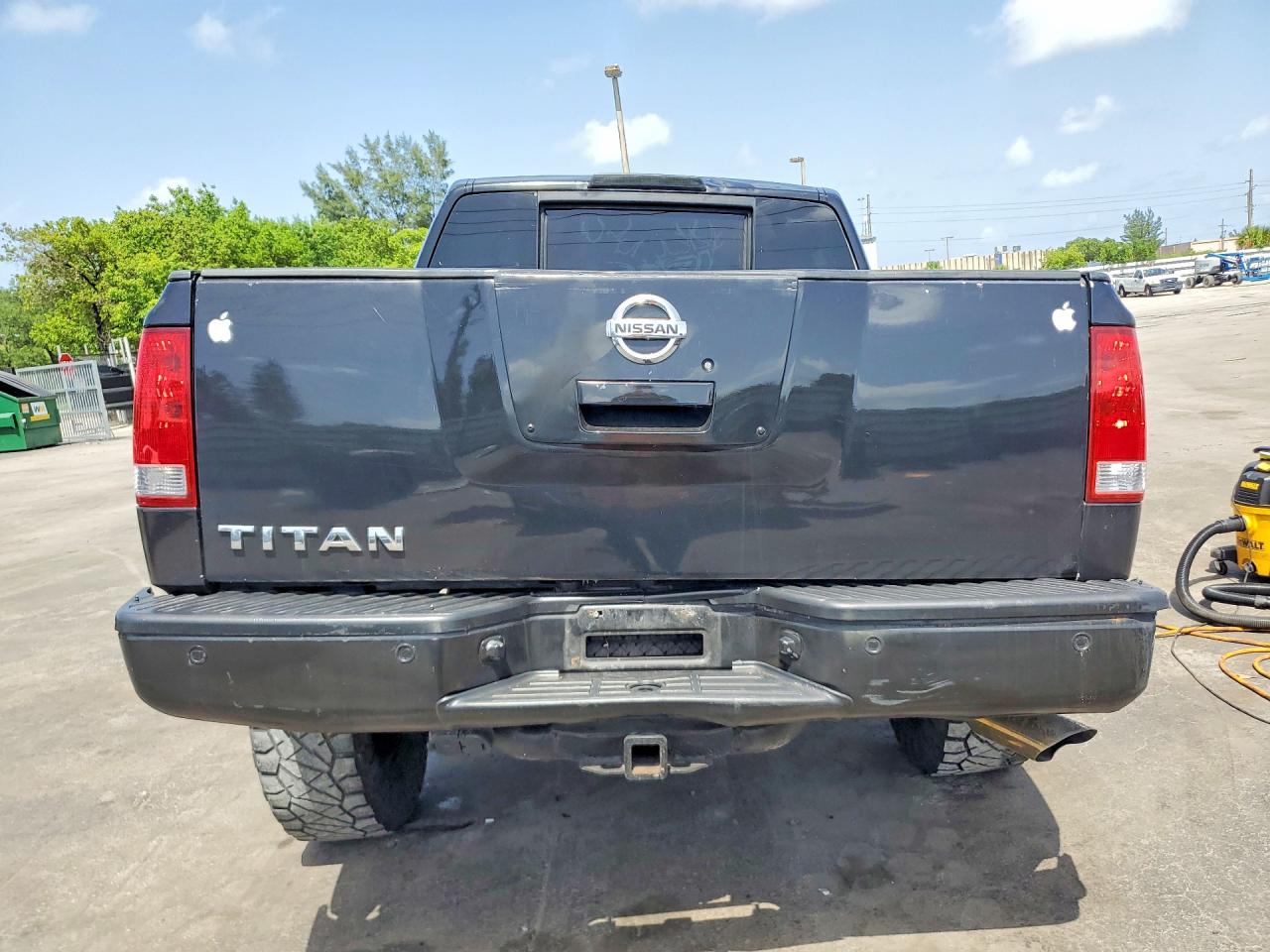 2006 Nissan Titan Black vin: 1N6AA07B56N502911