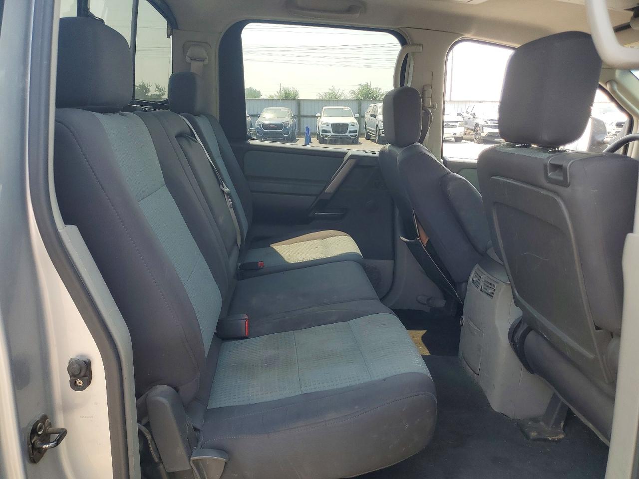 2004 Nissan Titan Xe Silver vin: 1N6AA07B64N522033