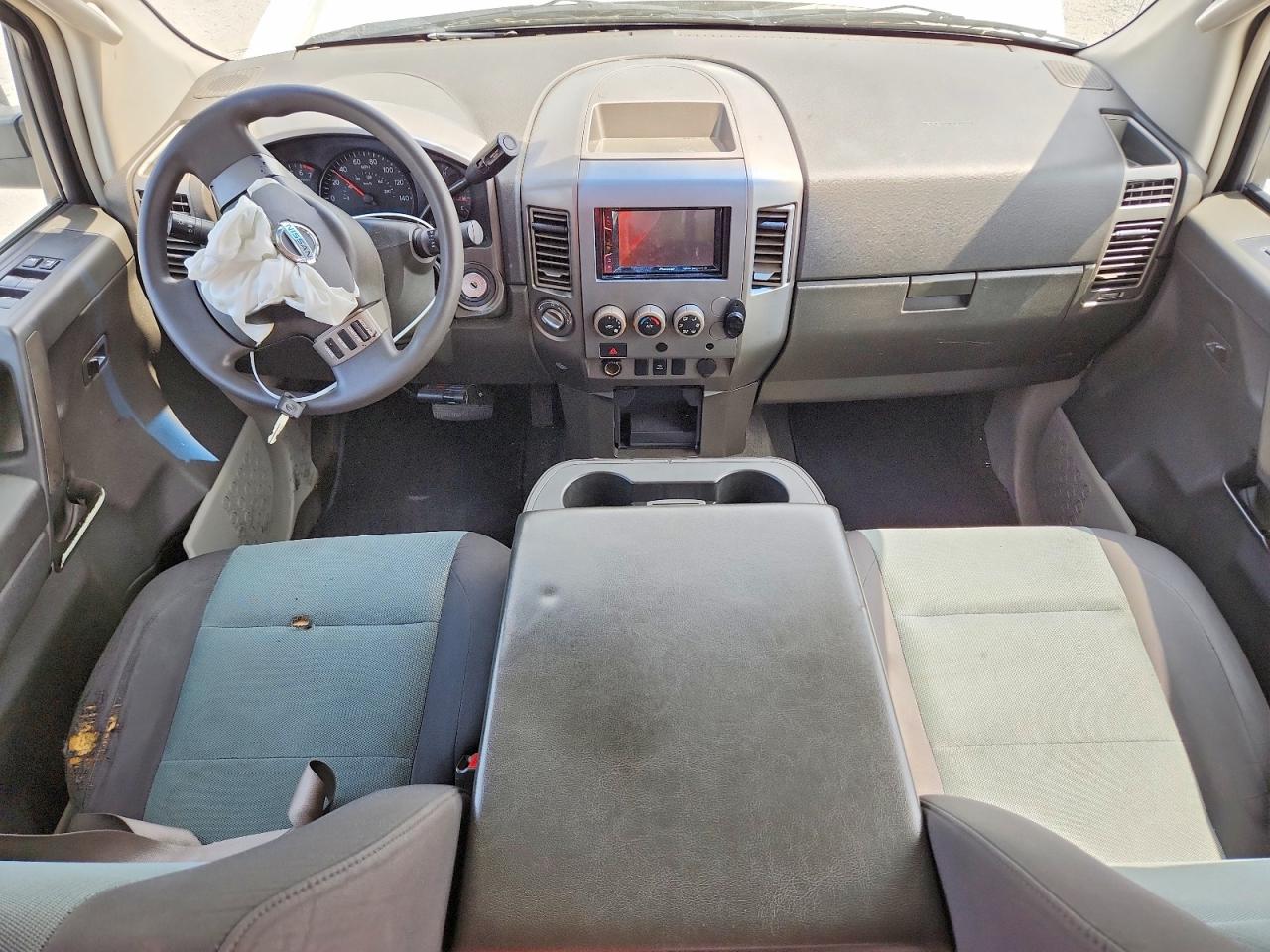 2004 Nissan Titan Xe White vin: 1N6AA07B64N573161