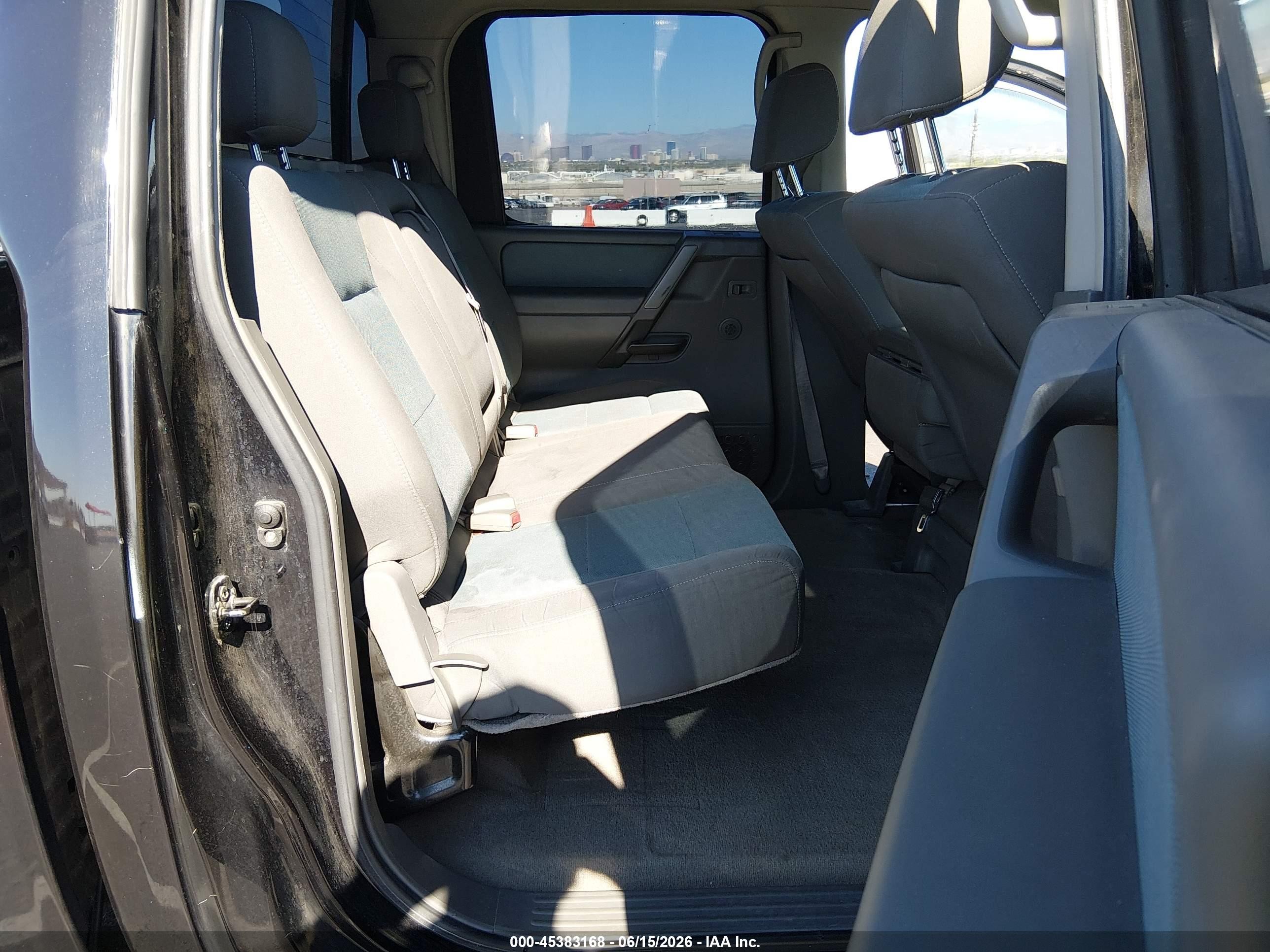 2005 Nissan Titan Xe Black vin: 1N6AA07B65N517979