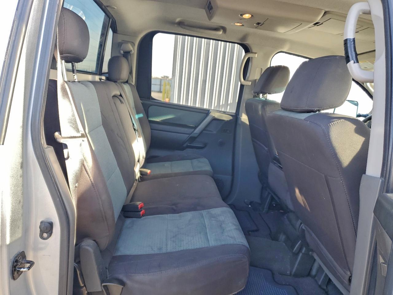 2007 Nissan Titan Xe Silver vin: 1N6AA07B67N229852