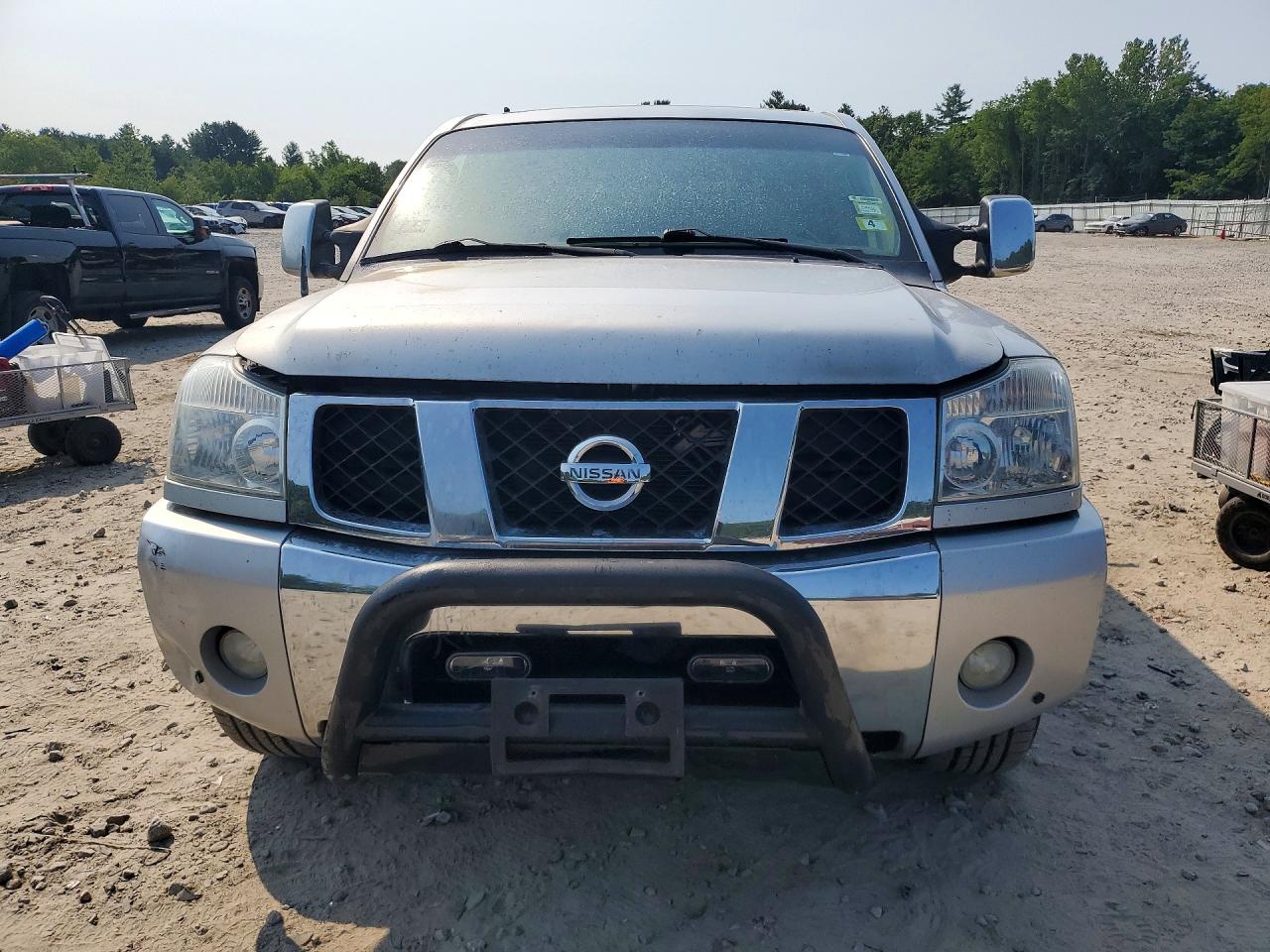 2004 Nissan Titan Xe Серебряный vin: 1N6AA07B74N544624