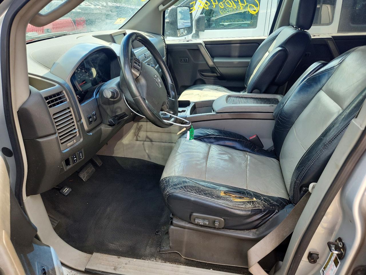 2004 Nissan Titan Xe Серебряный vin: 1N6AA07B74N544624