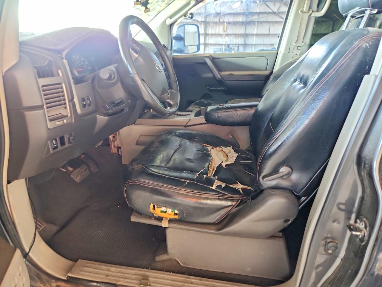 2004 Nissan Titan Xe Gray vin: 1N6AA07B74N552772