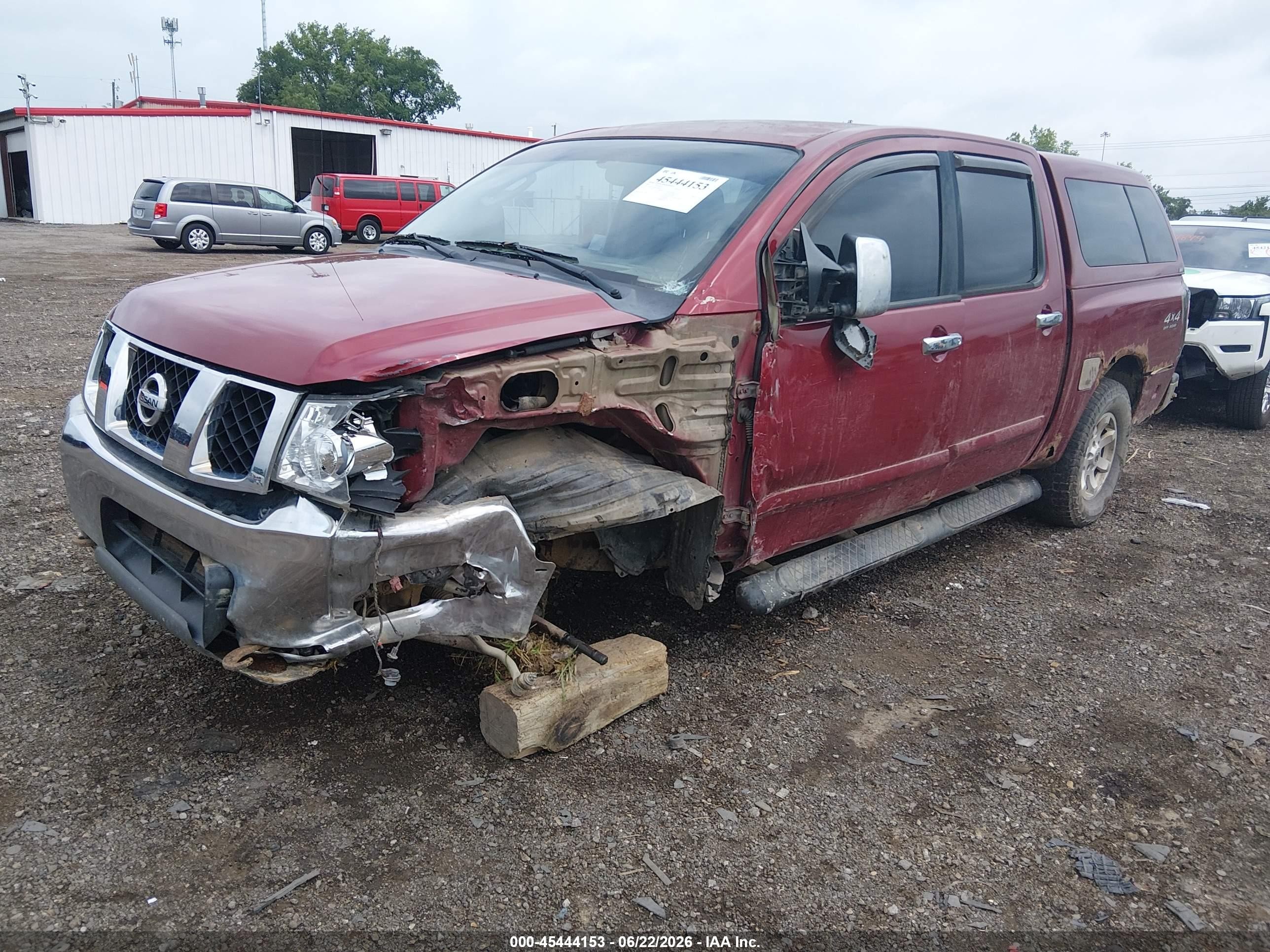2004 Nissan Titan Le Темно-бордовый vin: 1N6AA07B94N570089