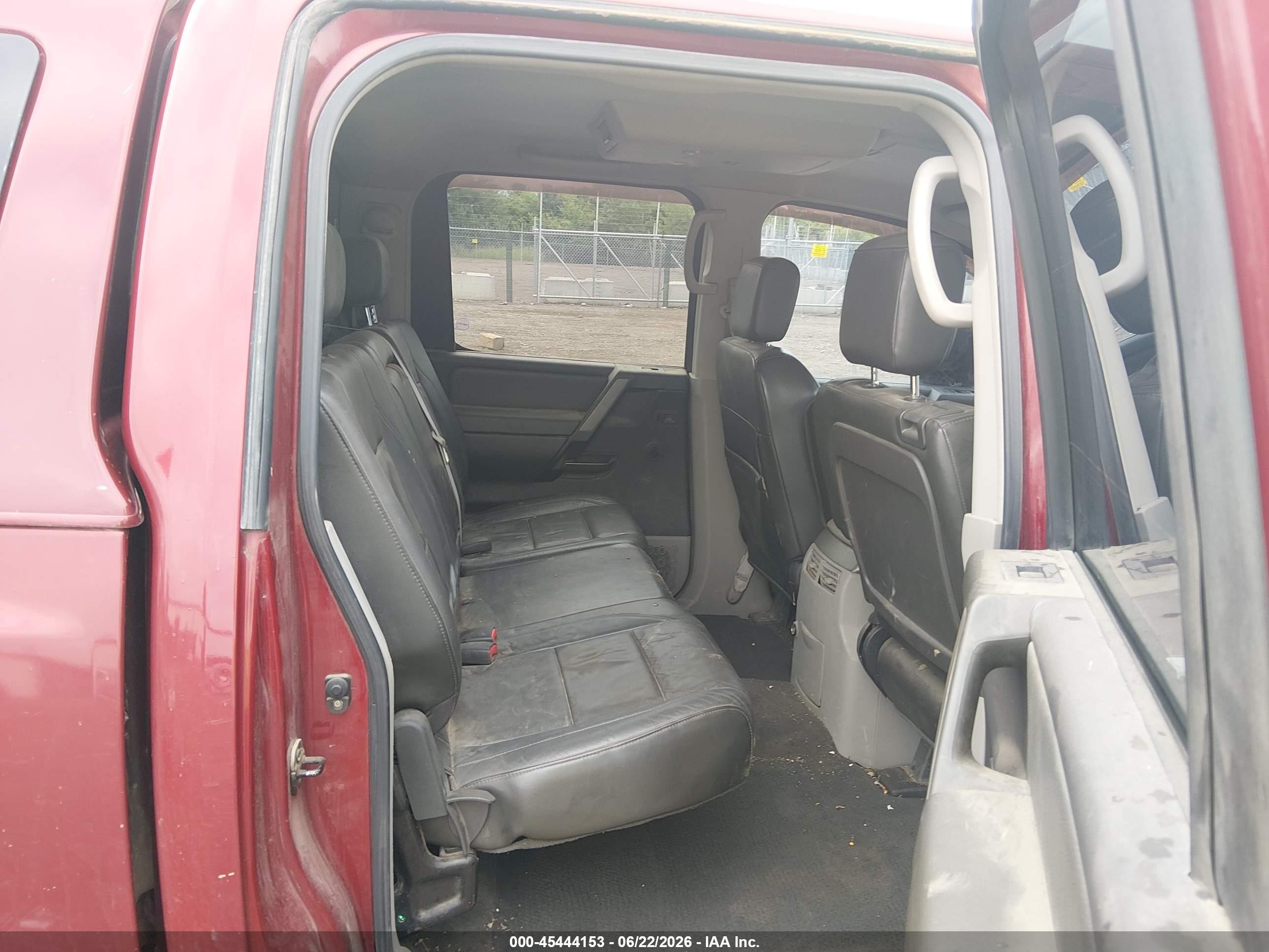 2004 Nissan Titan Le Темно-бордовый vin: 1N6AA07B94N570089