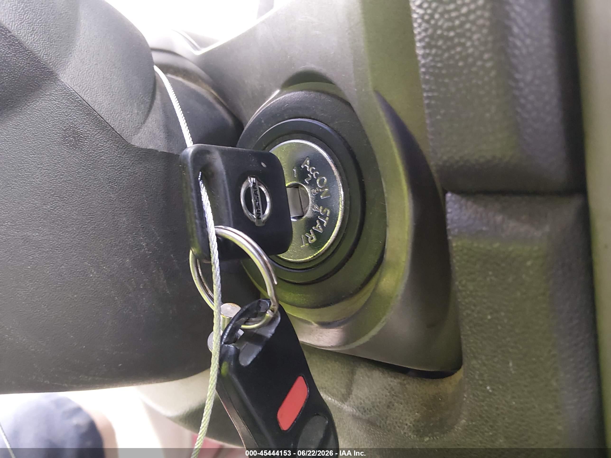 2004 Nissan Titan Le Темно-бордовый vin: 1N6AA07B94N570089