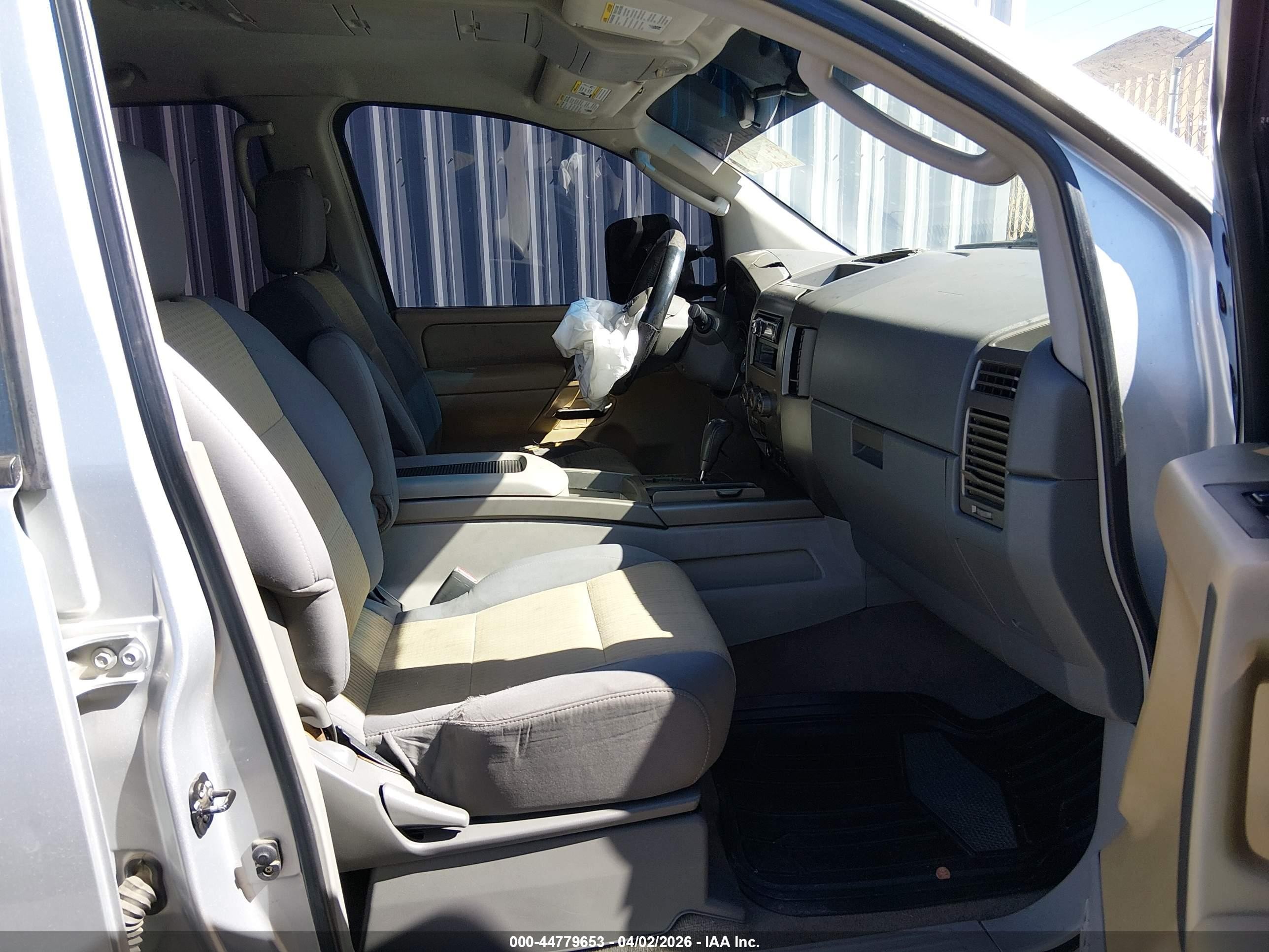 2004 Nissan Titan Se Silver vin: 1N6AA07BX4N581747