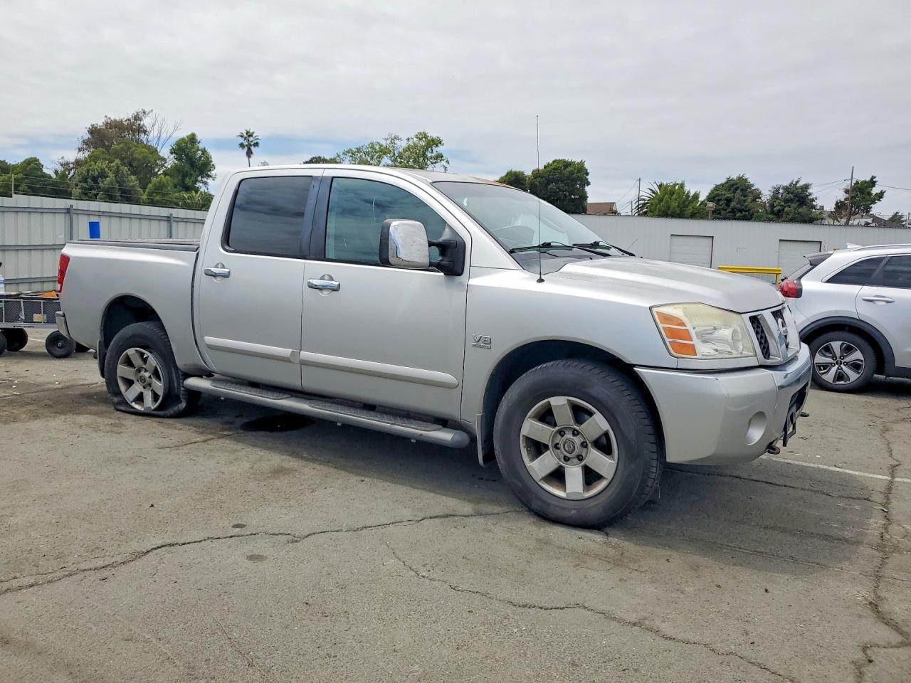 2004 Nissan Titan Xe Серебряный vin: 1N6AA07BX4N586284