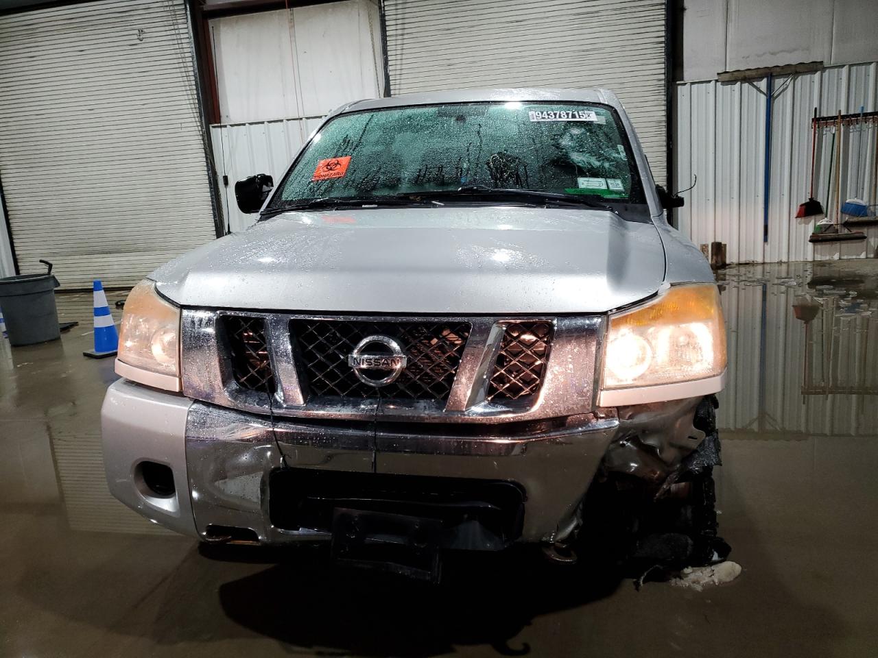 2009 Nissan Titan Xe Silver vin: 1N6AA07C79N319278 Damage: Grille, Broken, Replacement Required