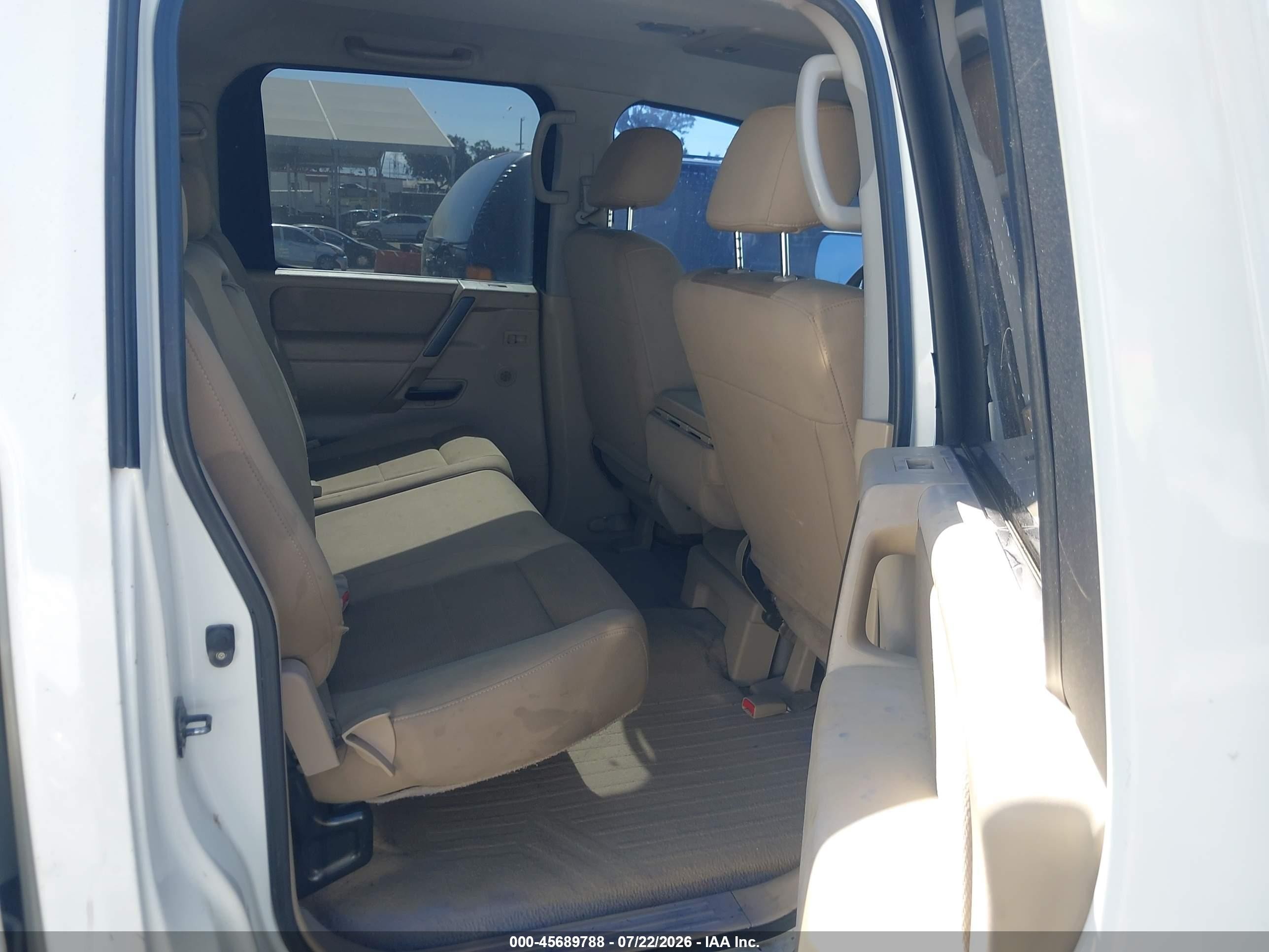 2008 Nissan Titan Se/xe White vin: 1N6AA07D18N337167