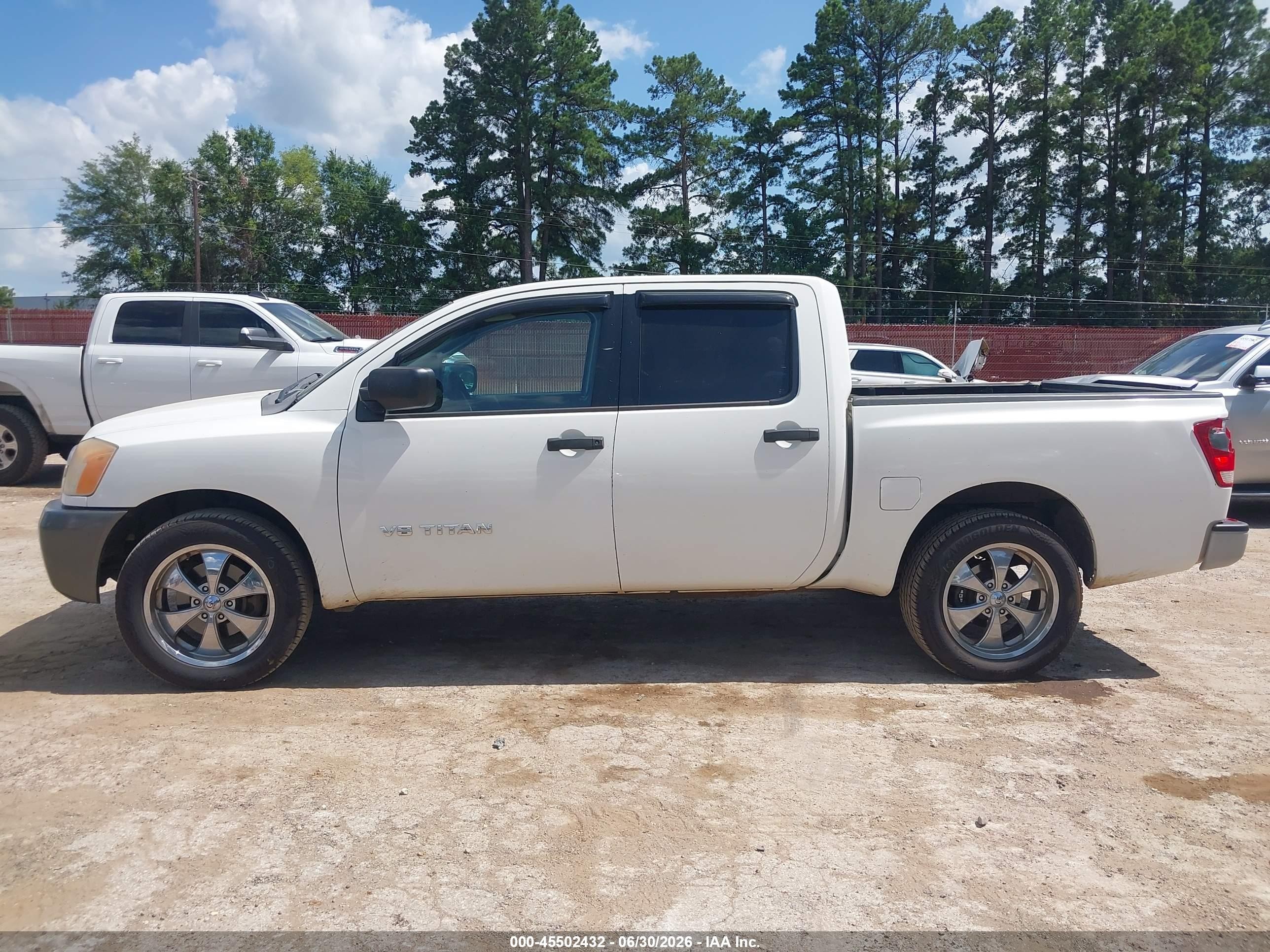 2008 Nissan Titan Xe Белый vin: 1N6AA07D48N325353