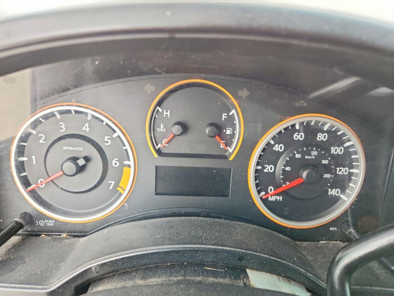 2009 Nissan Titan Xe Белый vin: 1N6AA07D69N302481