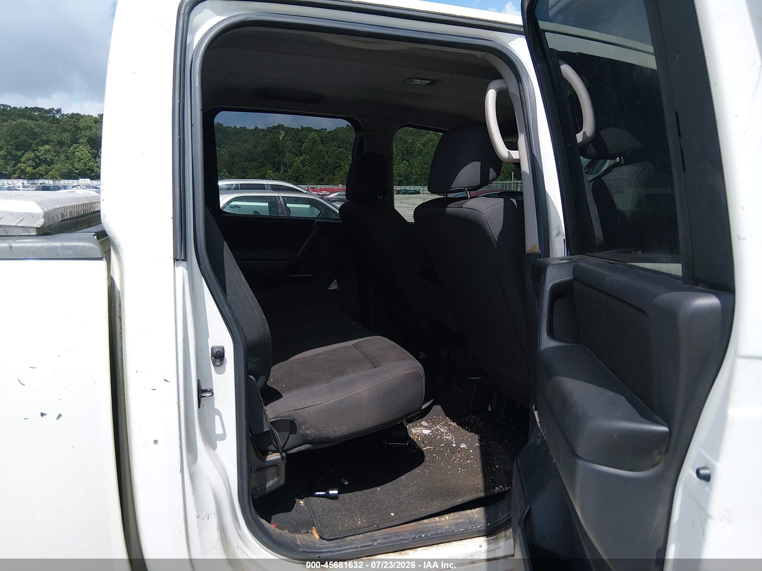 2008 Nissan Titan Xe White vin: 1N6AA07D88N325727