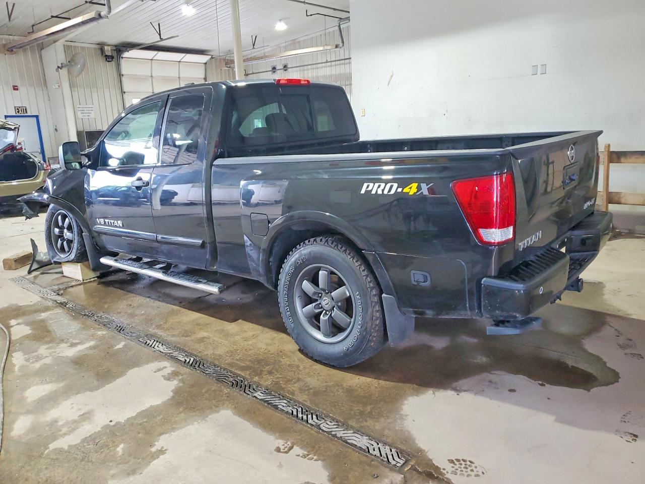 2013 Nissan Titan S/sv/pro-4x Black vin: 1N6AA0CC1DN304810