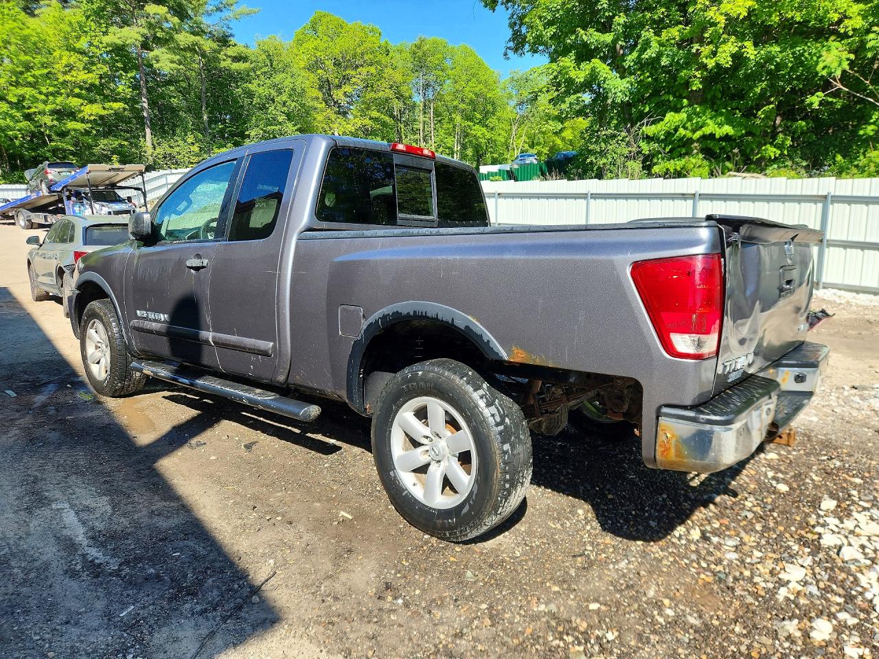 2015 Nissan Titan Sv Silver vin: 1N6AA0CC1FN501057