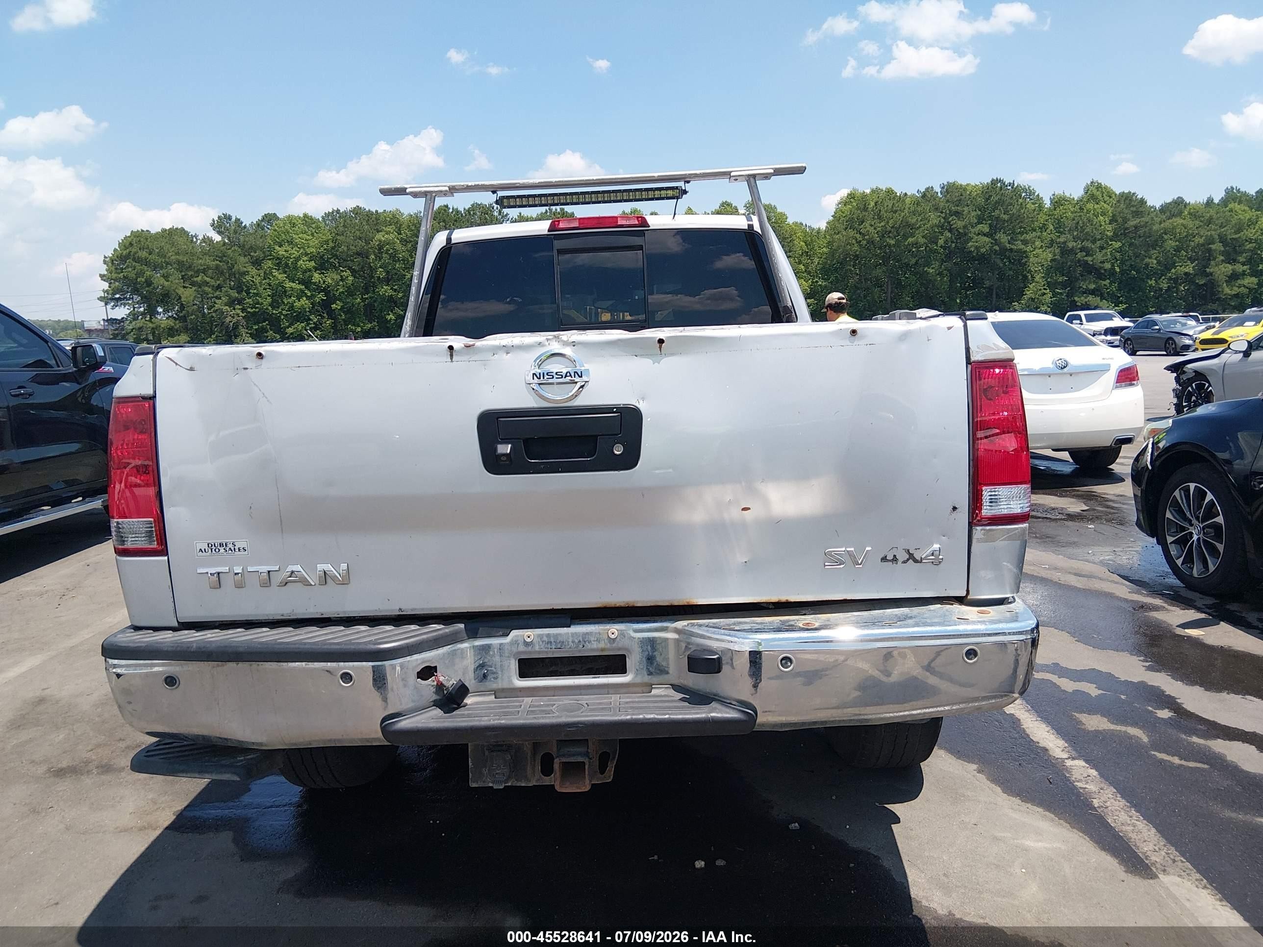2013 Nissan Titan Sv Серебряный vin: 1N6AA0CC9DN312279