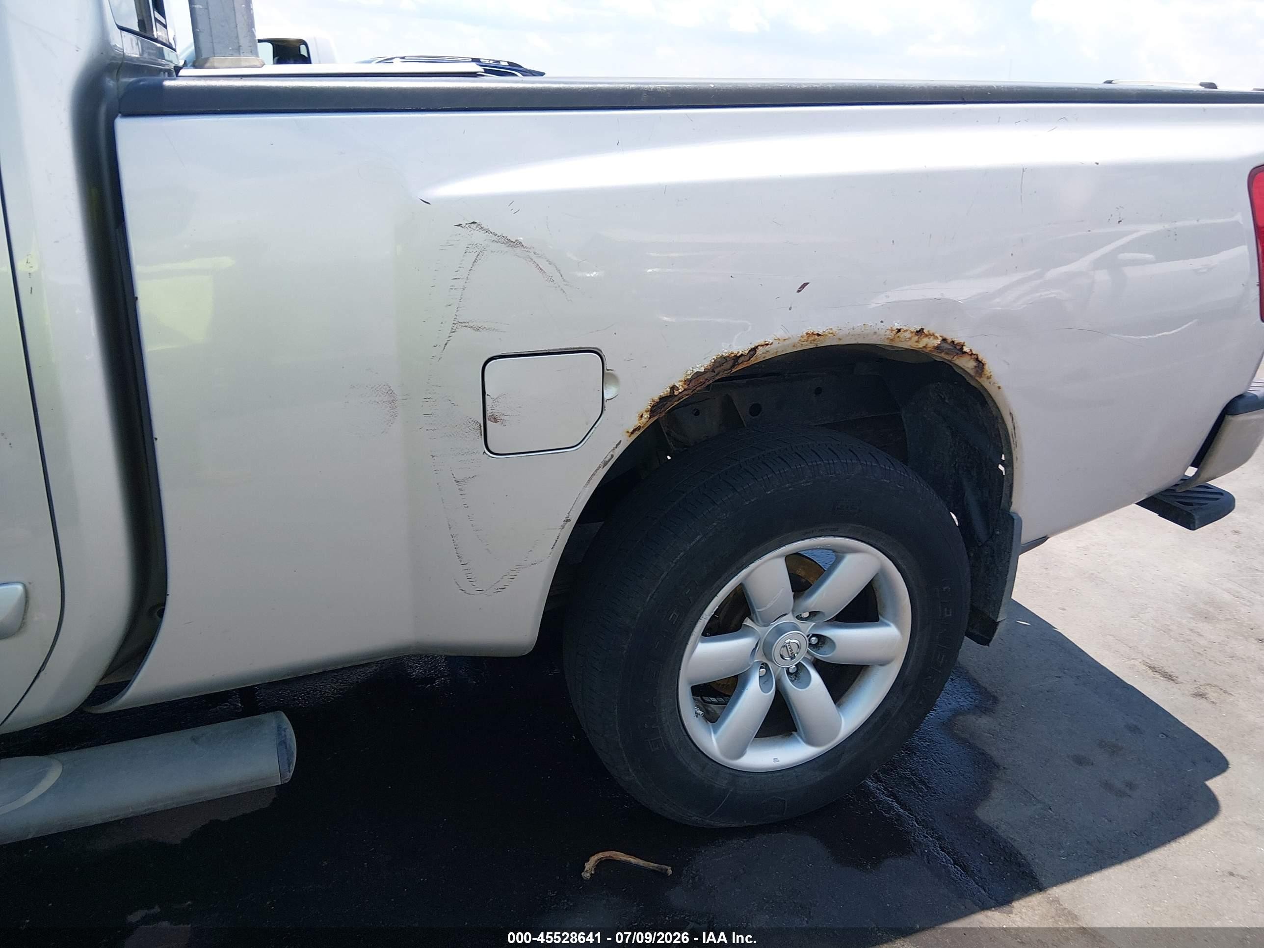2013 Nissan Titan Sv Серебряный vin: 1N6AA0CC9DN312279