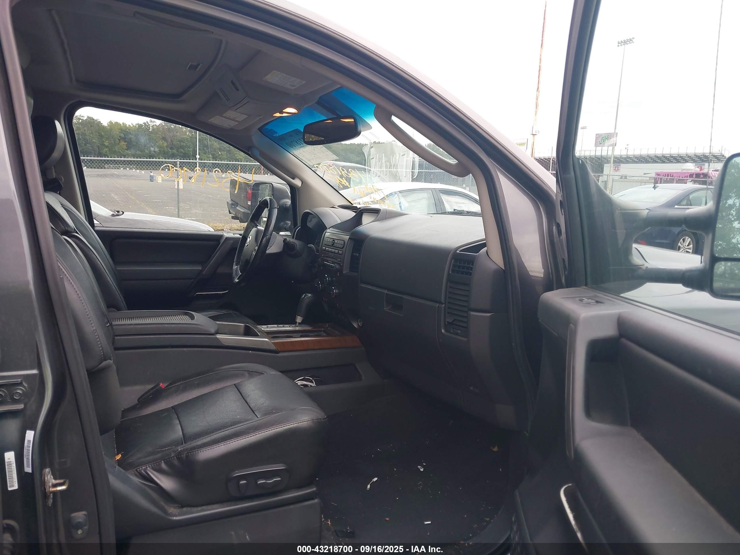 2011 Nissan Titan Sl Gray vin: 1N6AA0EC0BN318840