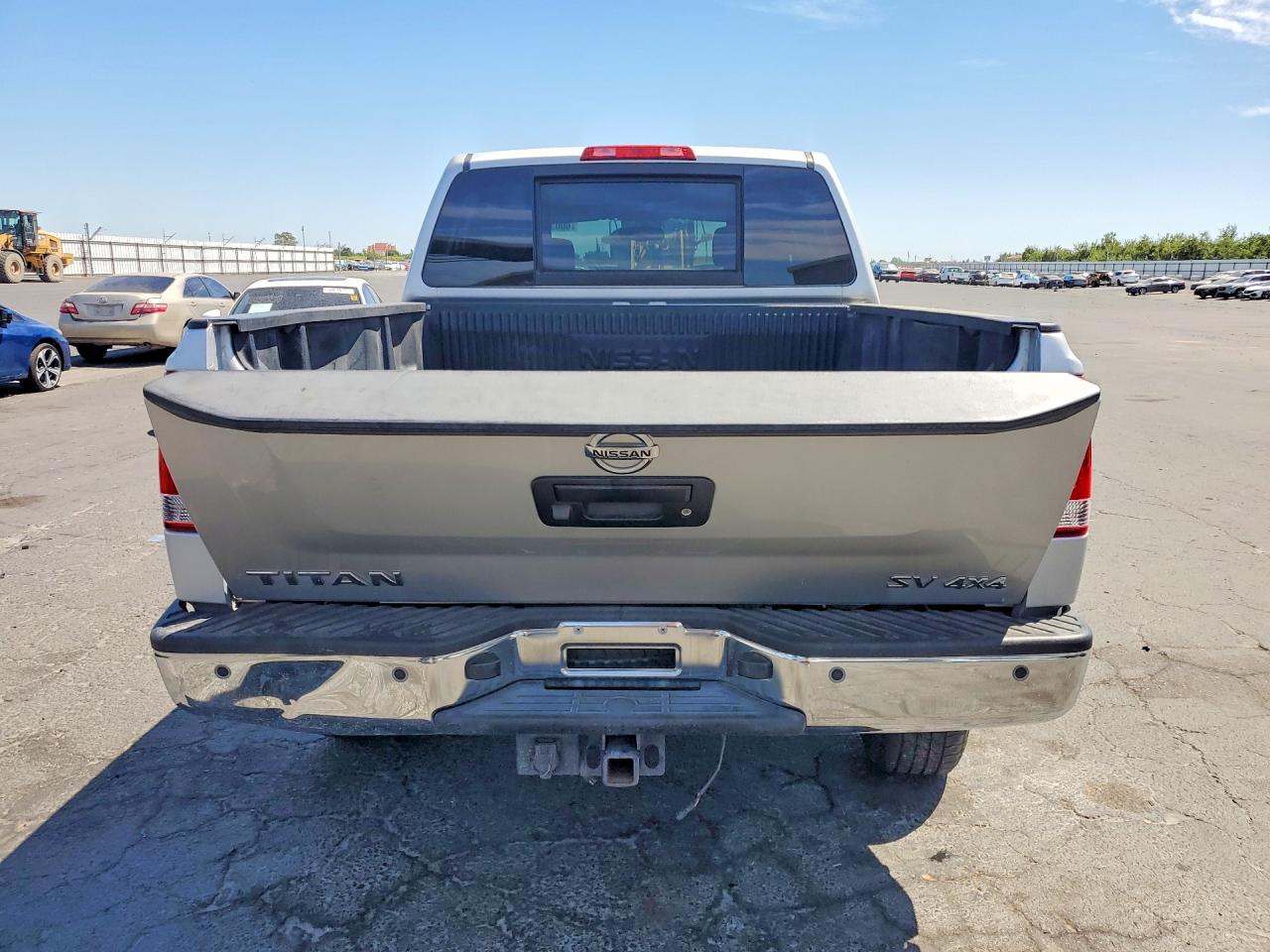2013 Nissan Titan Sv Silver vin: 1N6AA0EC1DN306165