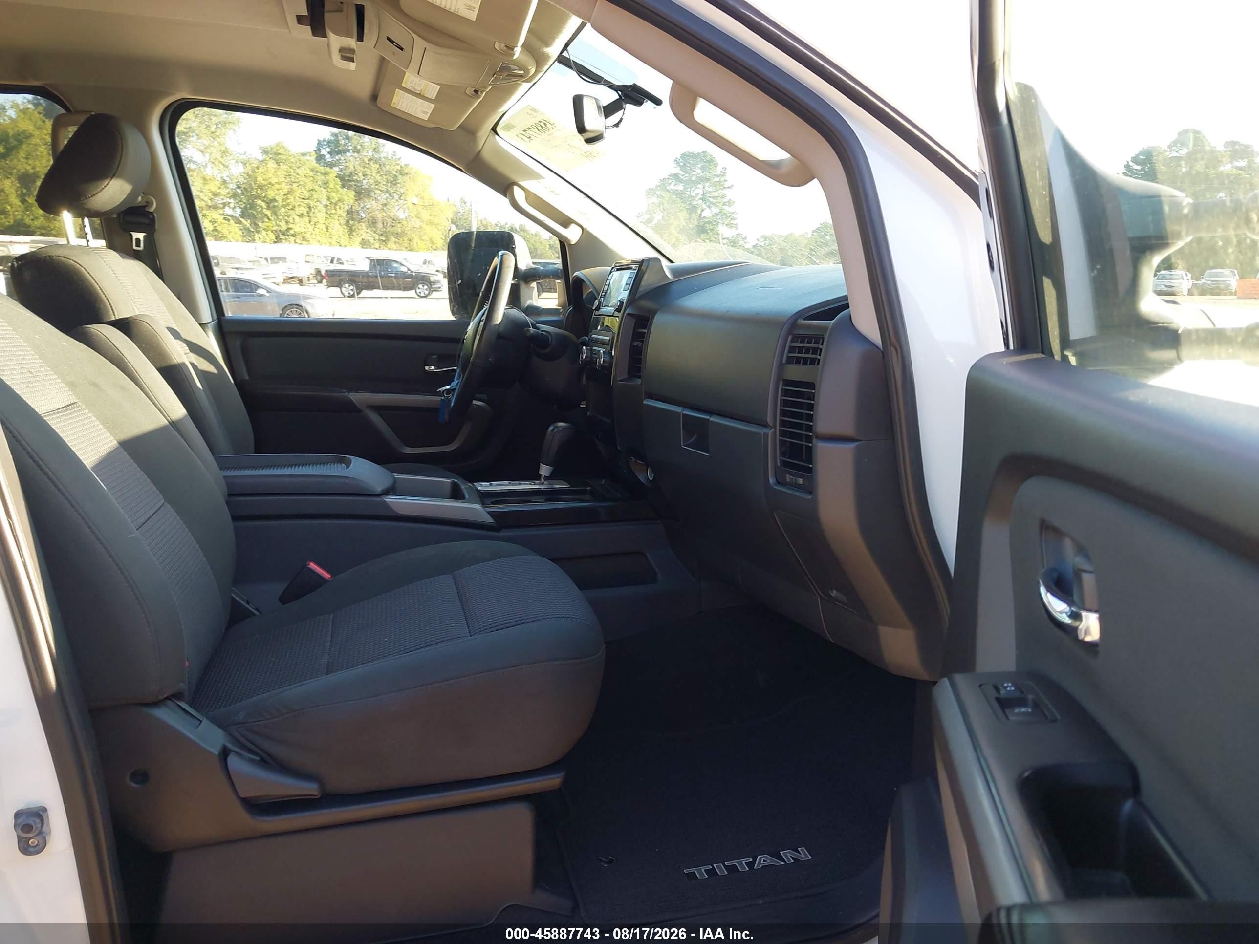 2015 Nissan Titan Pro-4x/s/sl/sv White vin: 1N6AA0EC3FN505396