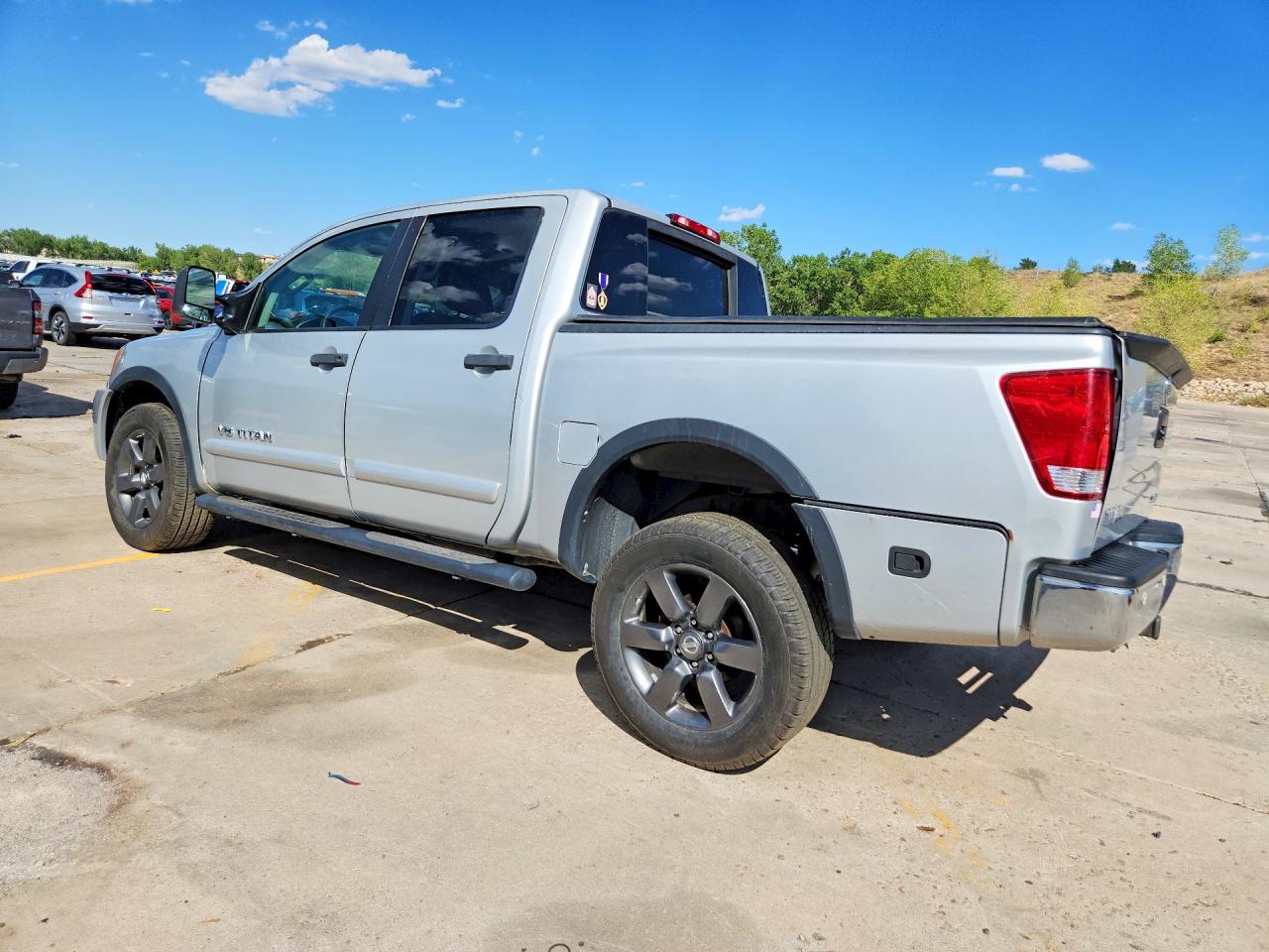 2015 Nissan Titan Sv Silver vin: 1N6AA0EC4FN504127