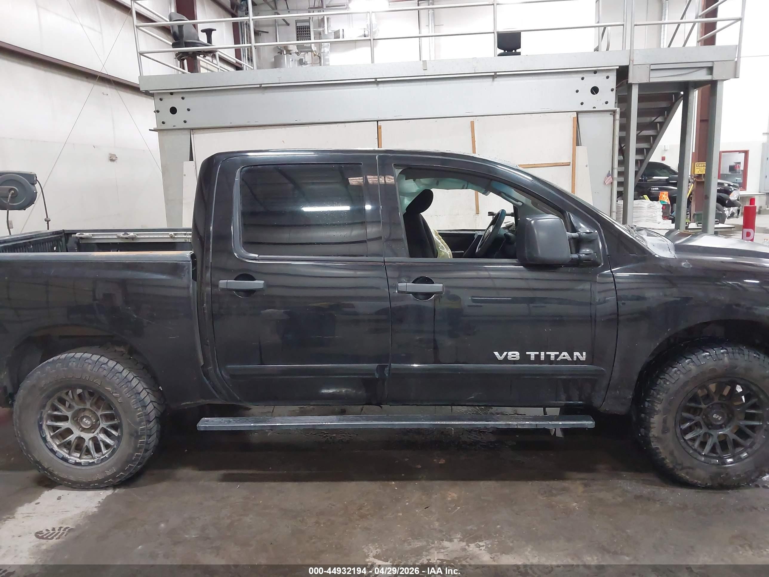 2013 Nissan Titan Pro-4x/s/sl/sv Black vin: 1N6AA0EC6DN301513