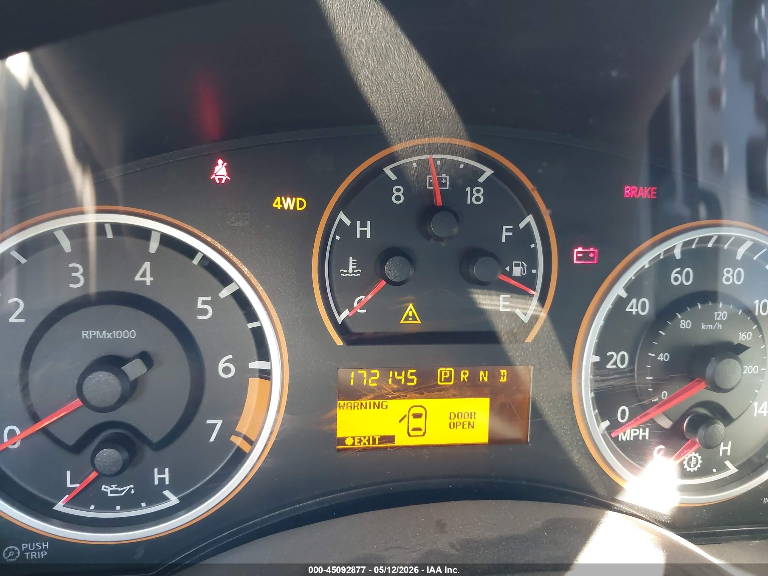 2015 Nissan Titan Sv Silver vin: 1N6AA0ECXFN510448