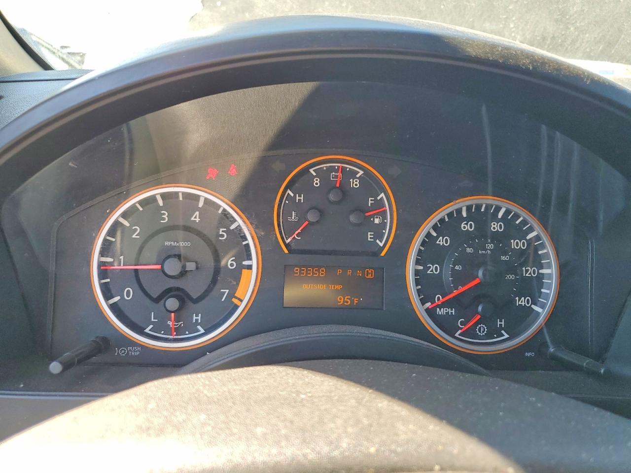 2015 Nissan Titan Sv Silver vin: 1N6AA0ED8FN514927