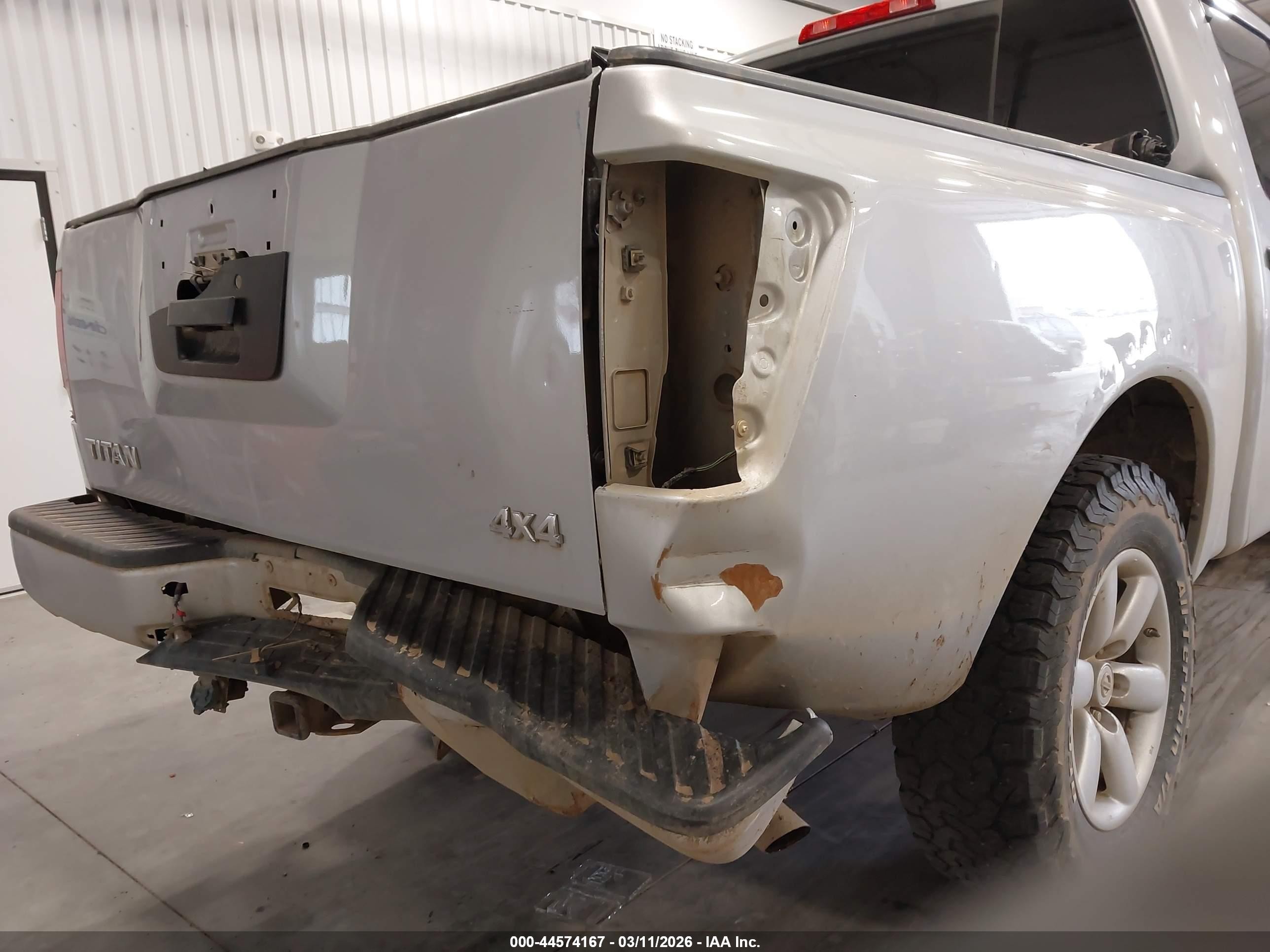 2011 Nissan Titan Sl Silver vin: 1N6AA0EJ1BN315735