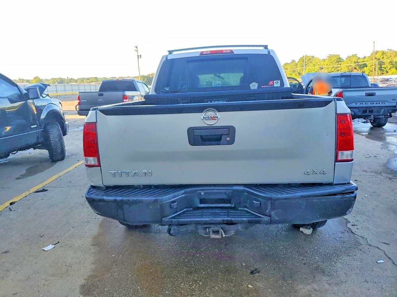 2015 Nissan Titan S/sv/sl/pro-4x Silver vin: 1N6AA0EJ6FN507187