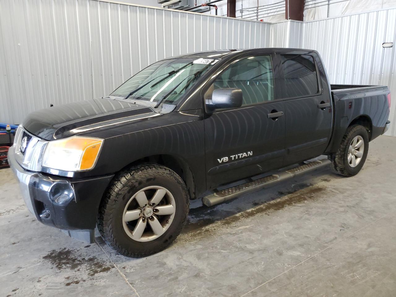2013 Nissan Titan S Черный vin: 1N6AA0EK0DN307041 Damage: Left Front Door, Heavy Scratch, 2 To 3 Inches