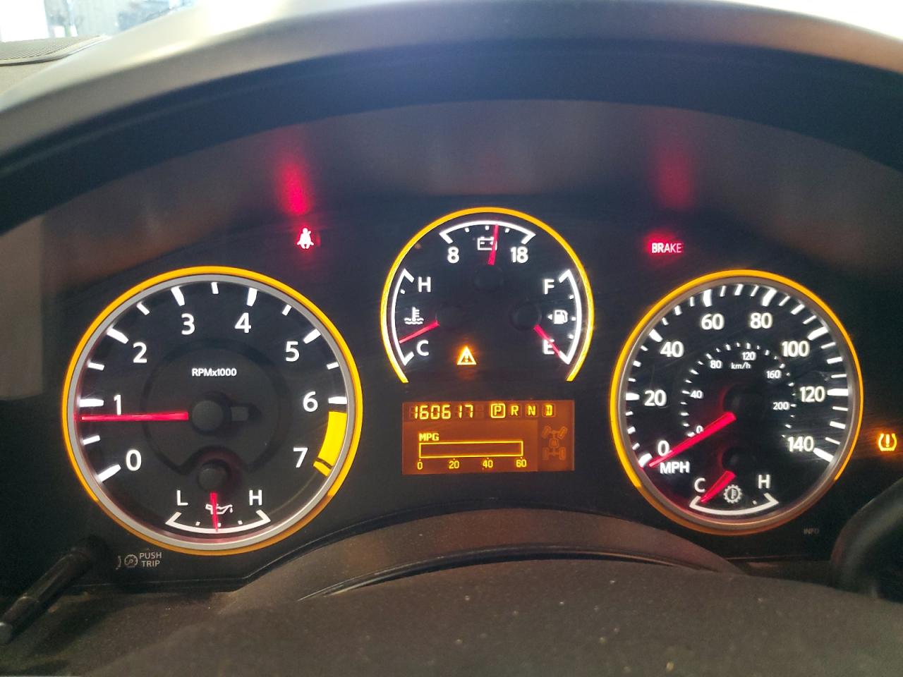 2013 Nissan Titan S Черный vin: 1N6AA0EK0DN307041 Damage: Warning - Tire Pressure, On, Unacceptable