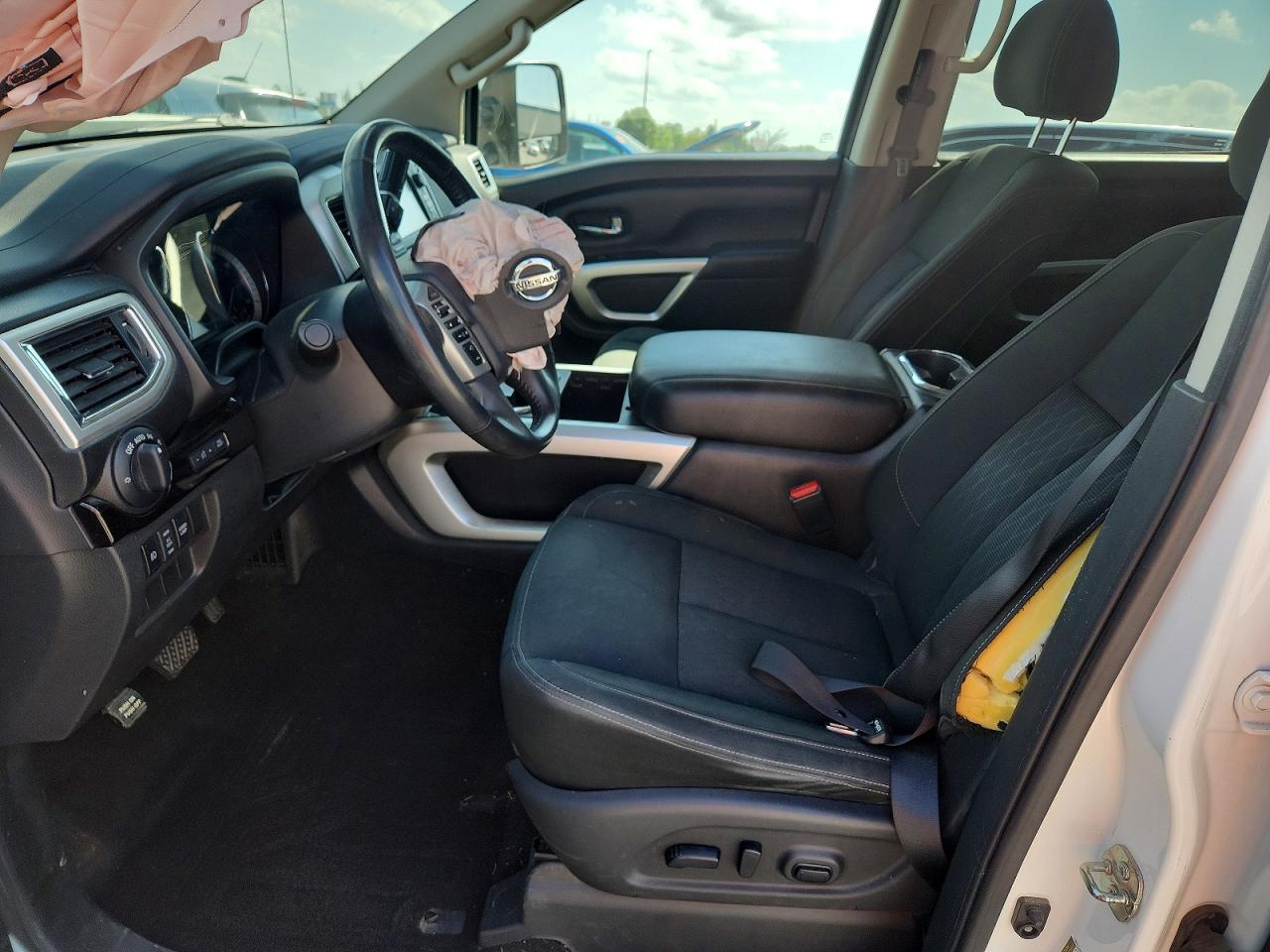 2017 Nissan Titan Sv White vin: 1N6AA1E54HN511606