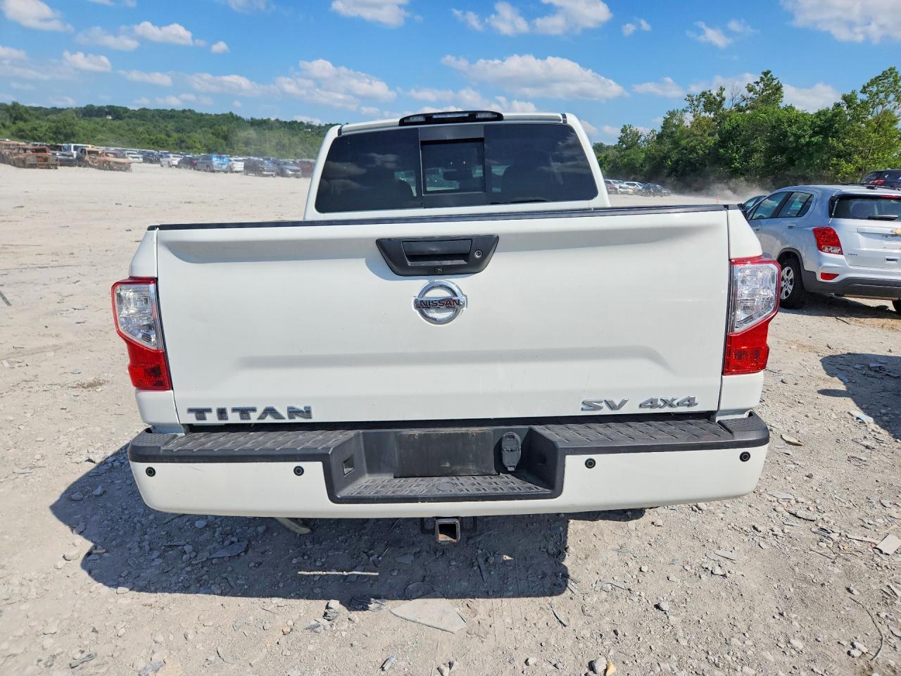 2017 Nissan Titan Sv White vin: 1N6AA1E54HN511606
