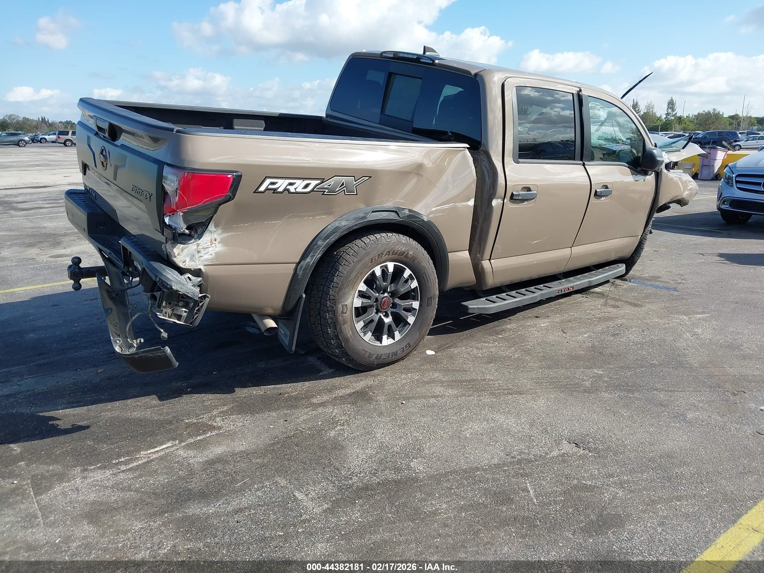 2024 Nissan Titan   Серый vin: 1N6AA1ED0RN111308