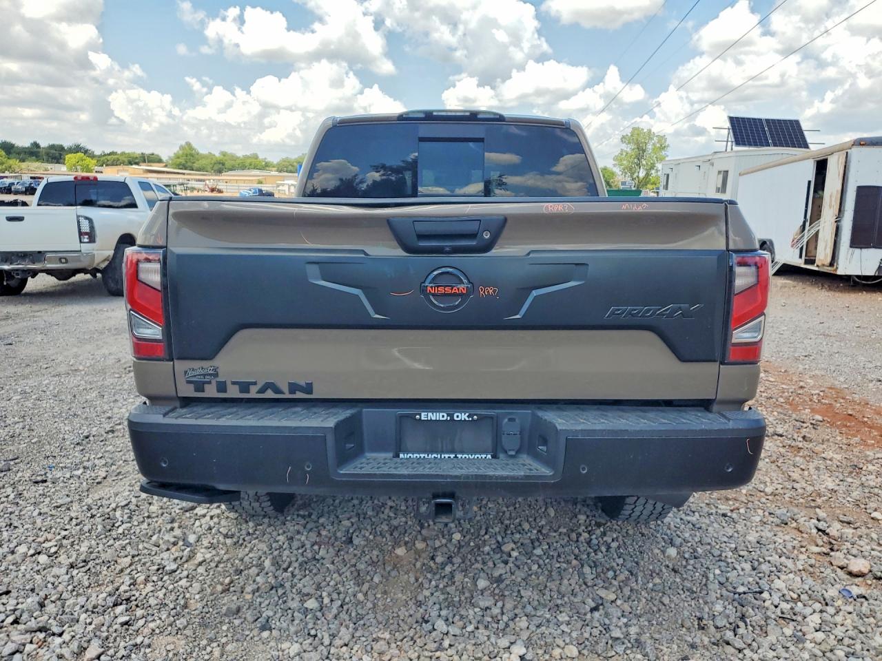 2021 Nissan Titan Pro-4x Brown vin: 1N6AA1ED1MN524752