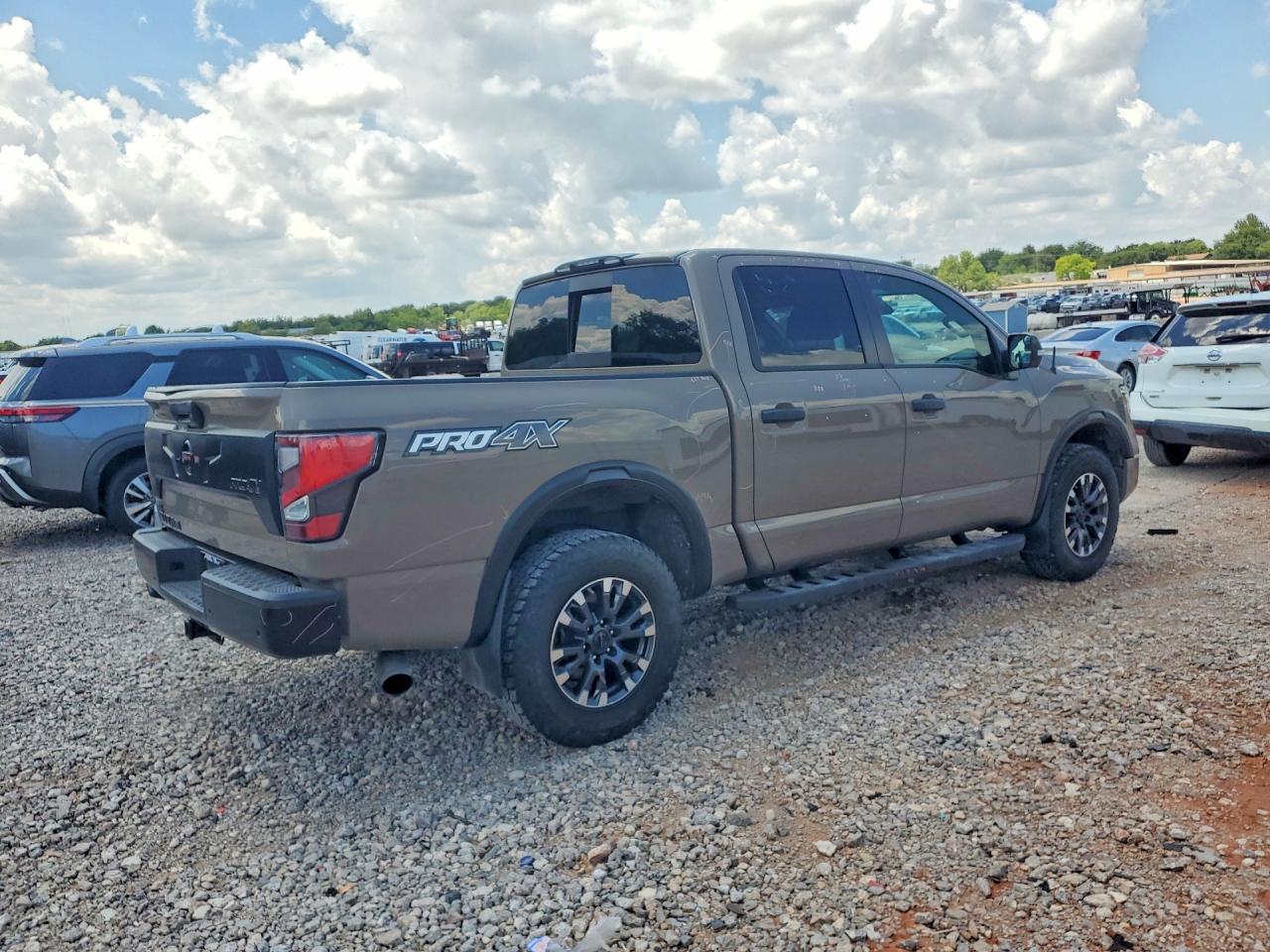 2021 Nissan Titan Pro-4x Brown vin: 1N6AA1ED1MN524752